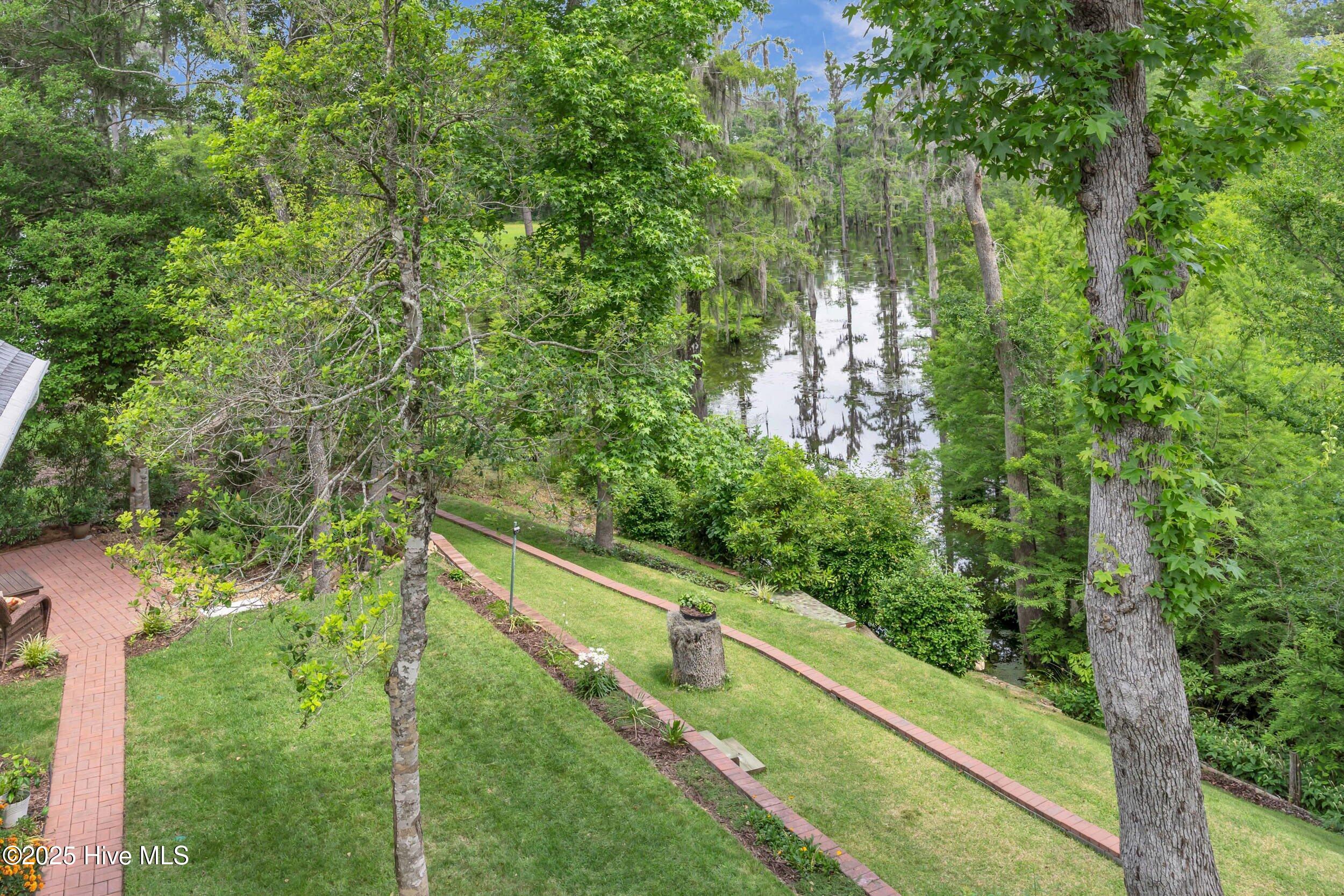 9722 Salty Apple Circle NE