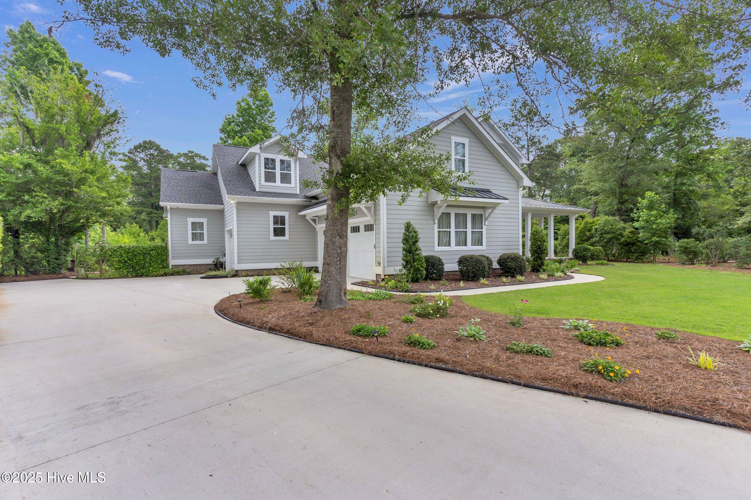 9722 Salty Apple Circle NE