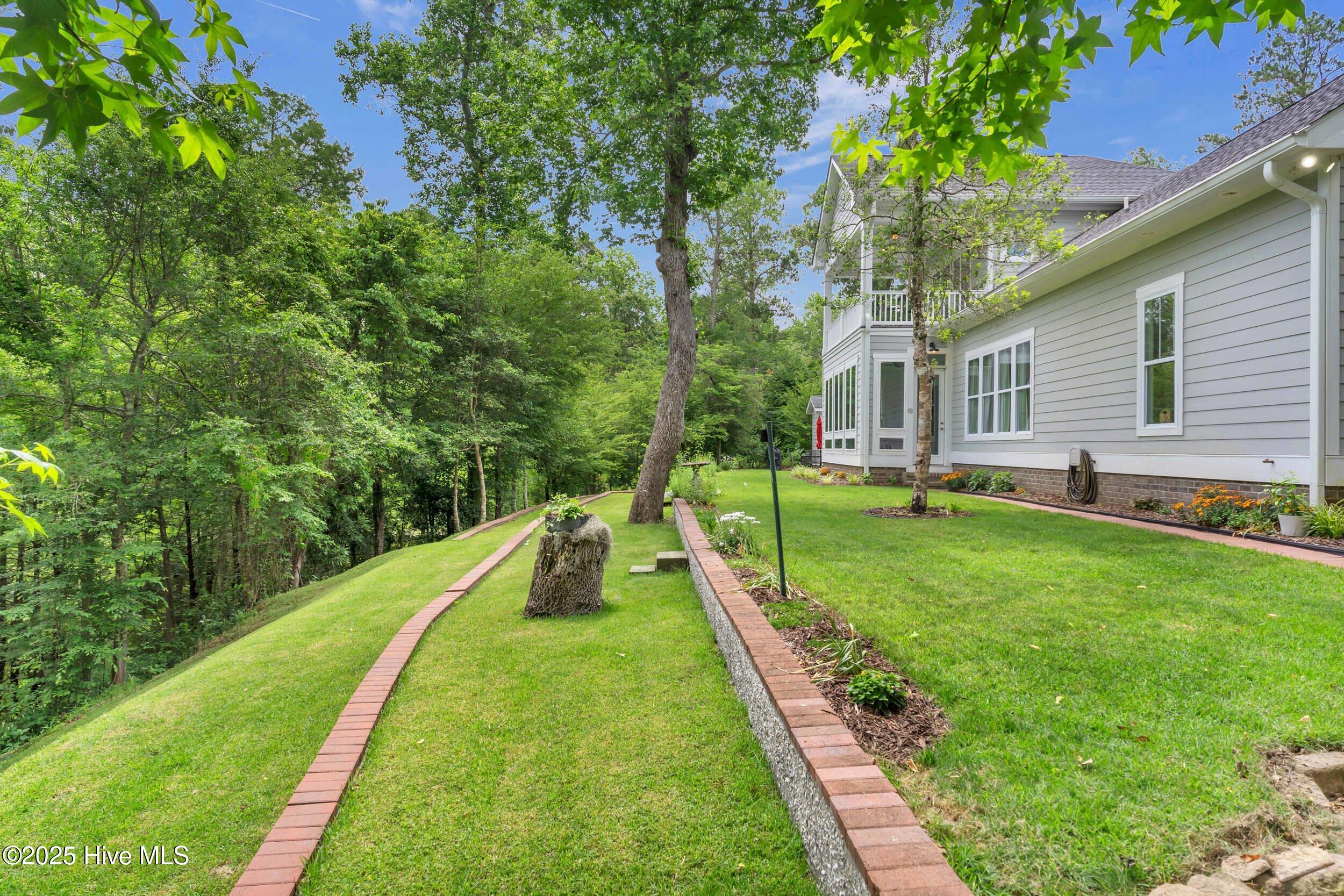 9722 Salty Apple Circle NE