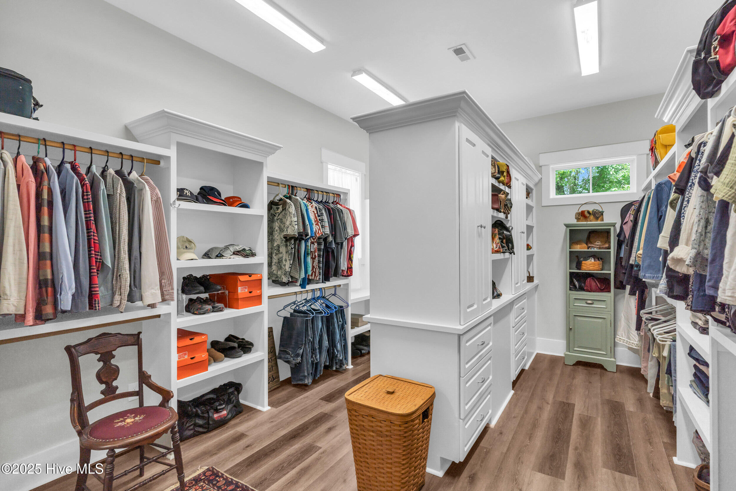 9722 Salty Apple Circle NE