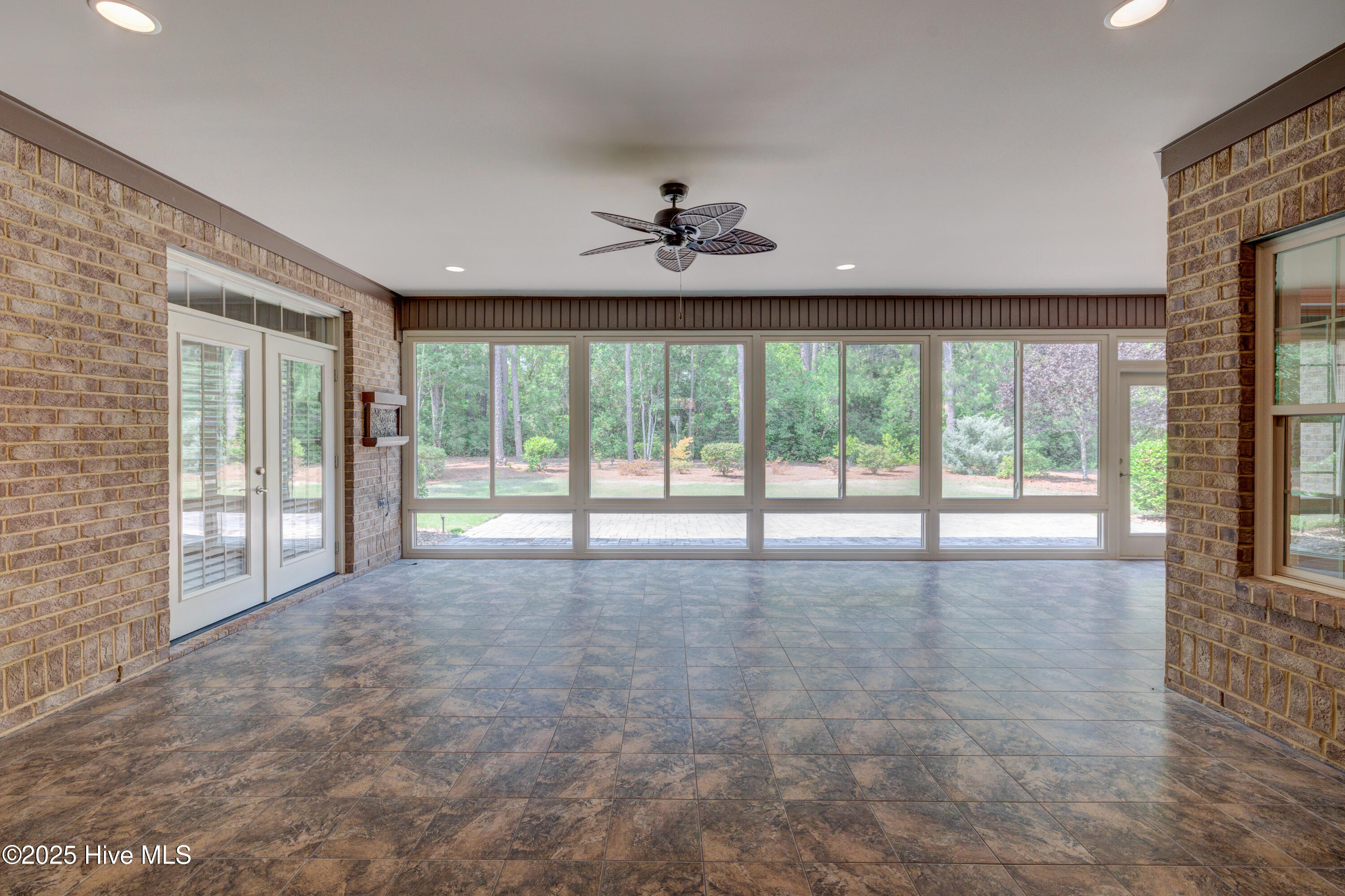 6003 Mount Carmel Parke