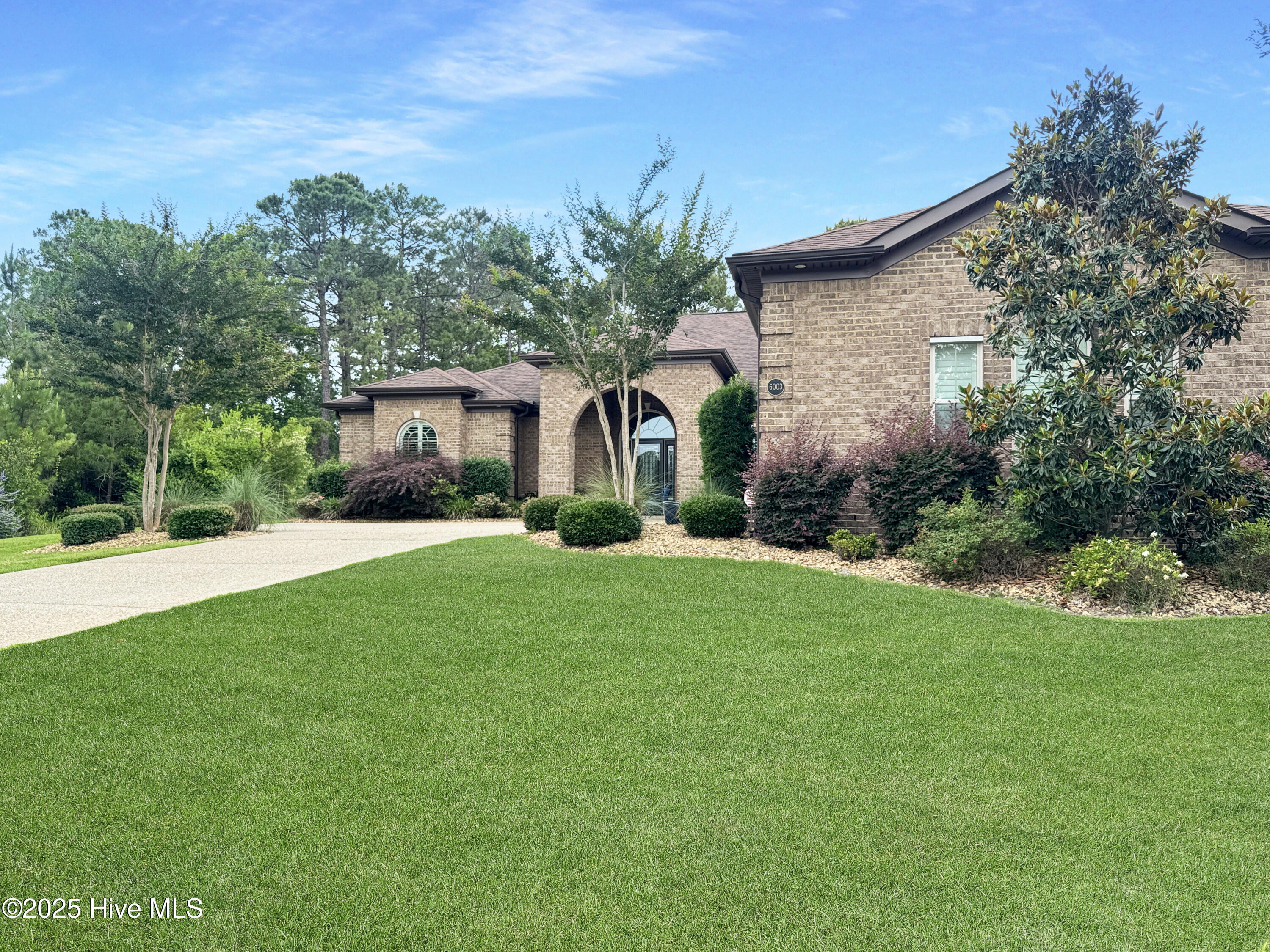 6003 Mount Carmel Parke