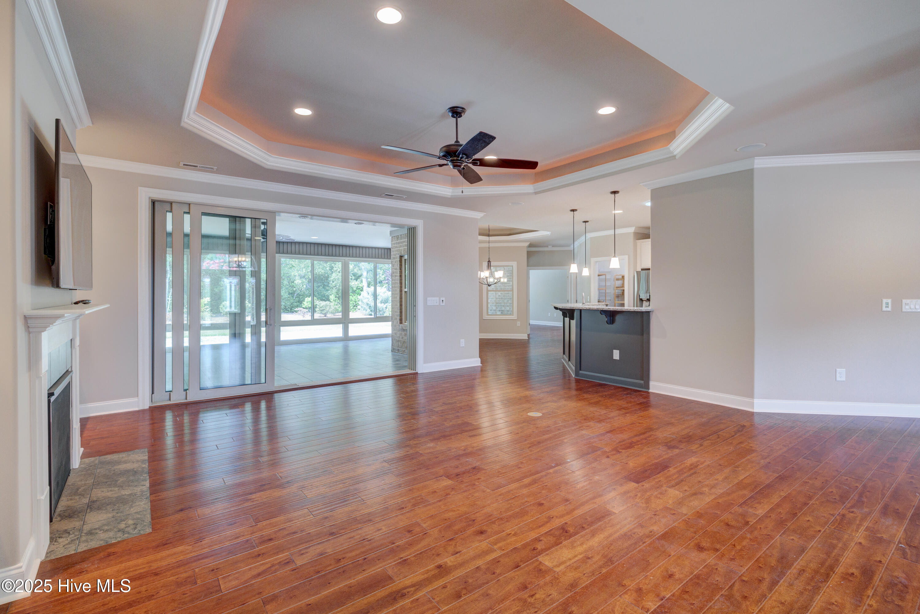 6003 Mount Carmel Parke