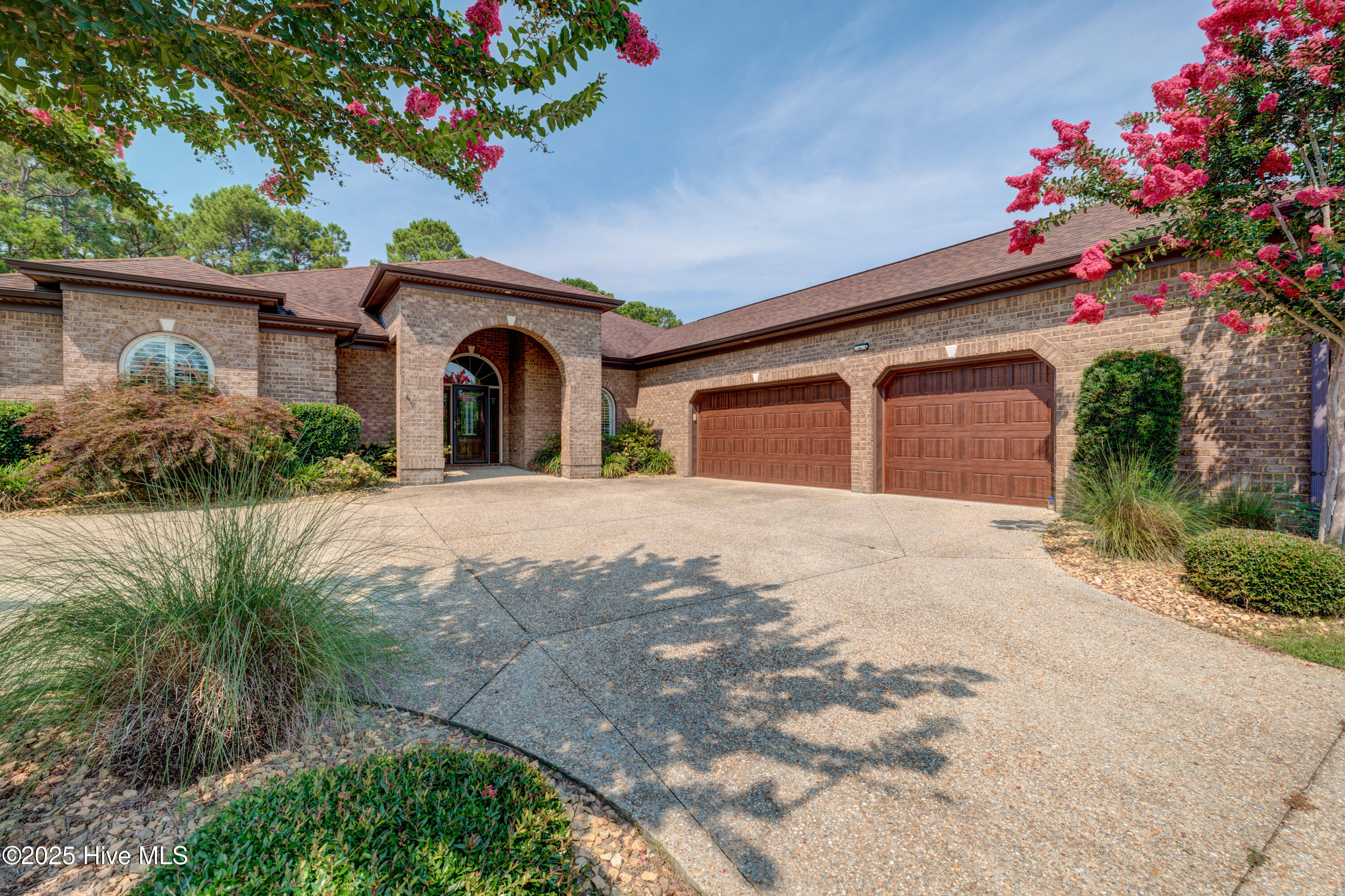 6003 Mount Carmel Parke