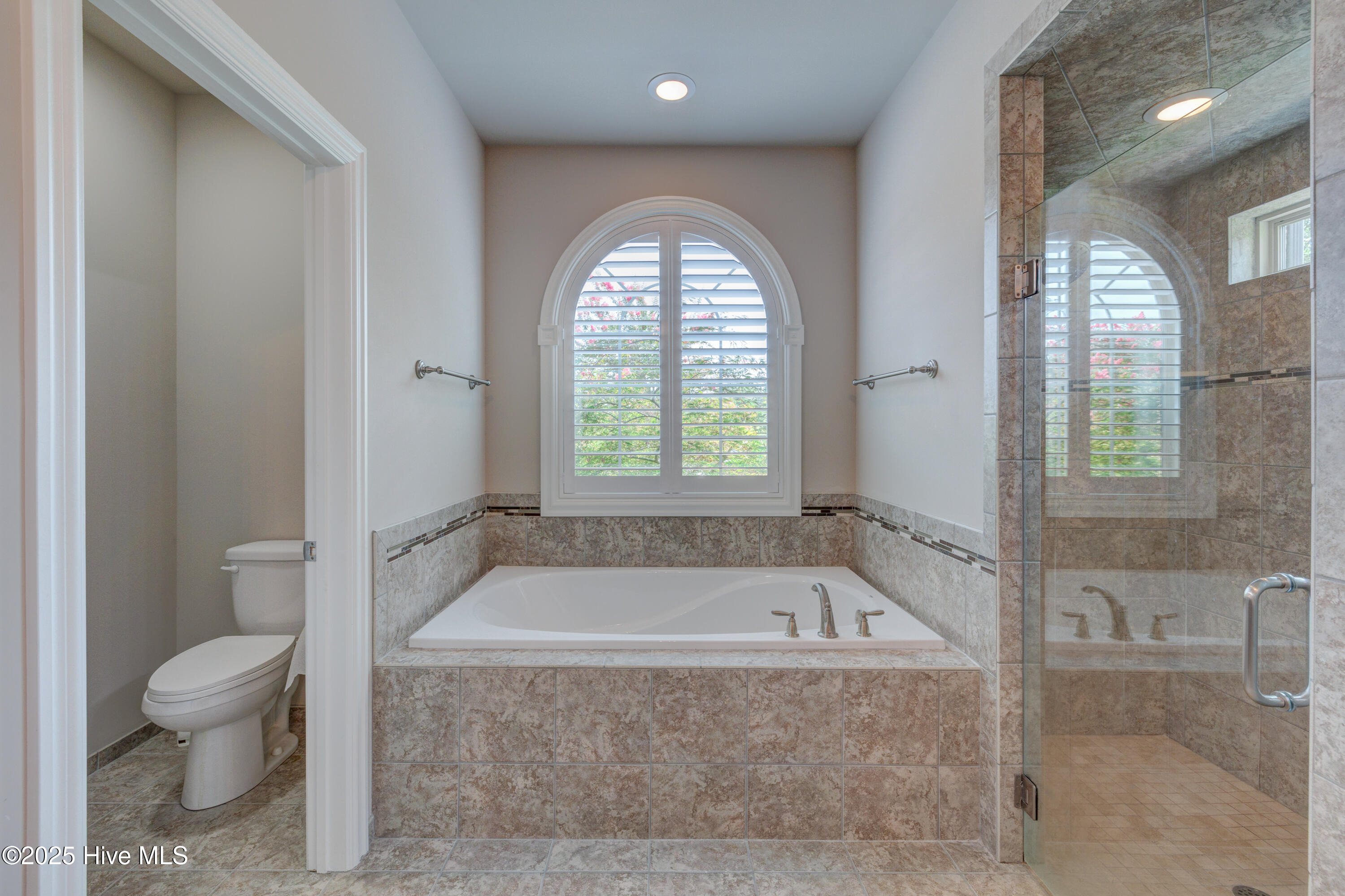 6003 Mount Carmel Parke