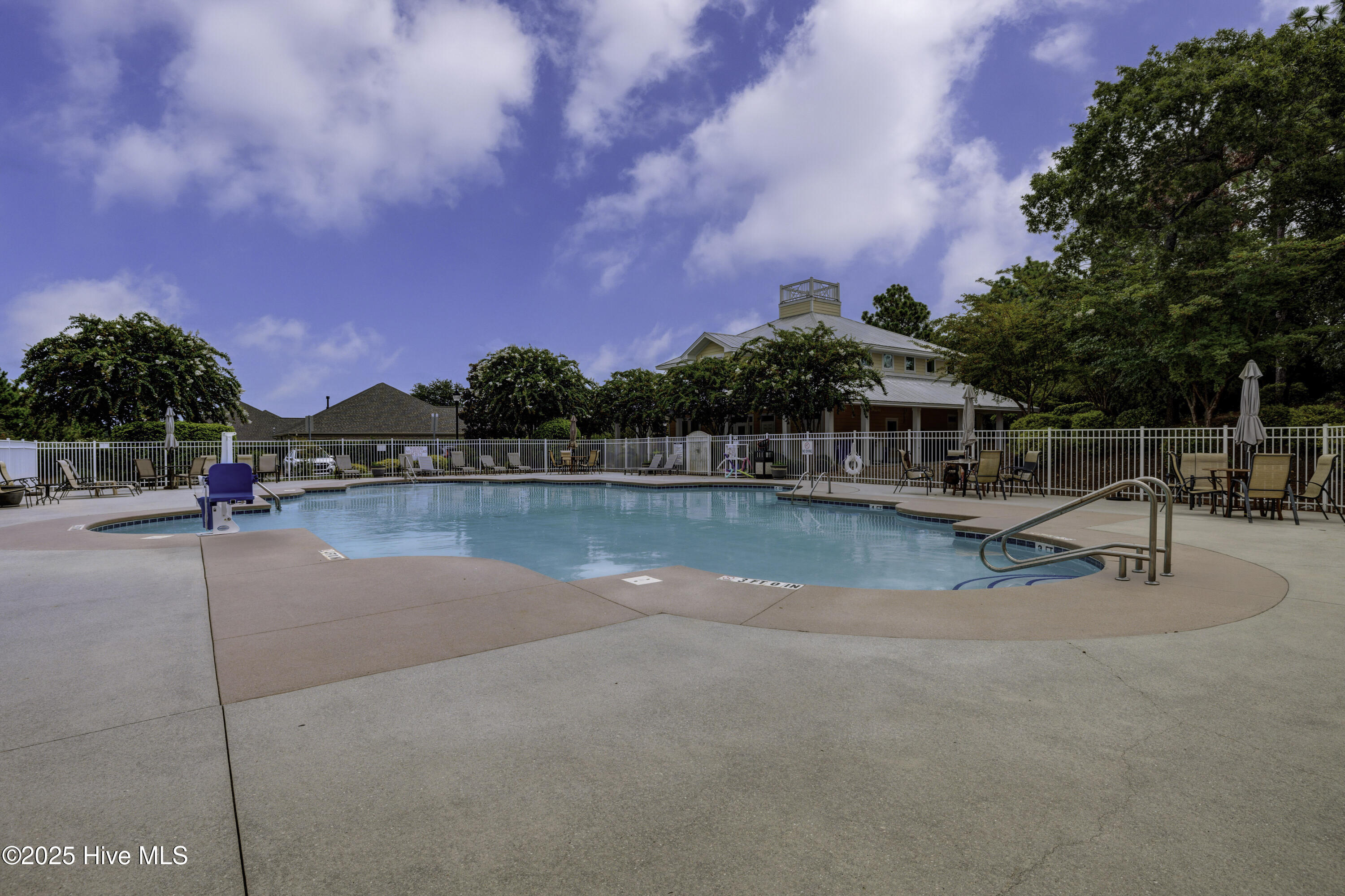 6003 Mount Carmel Parke