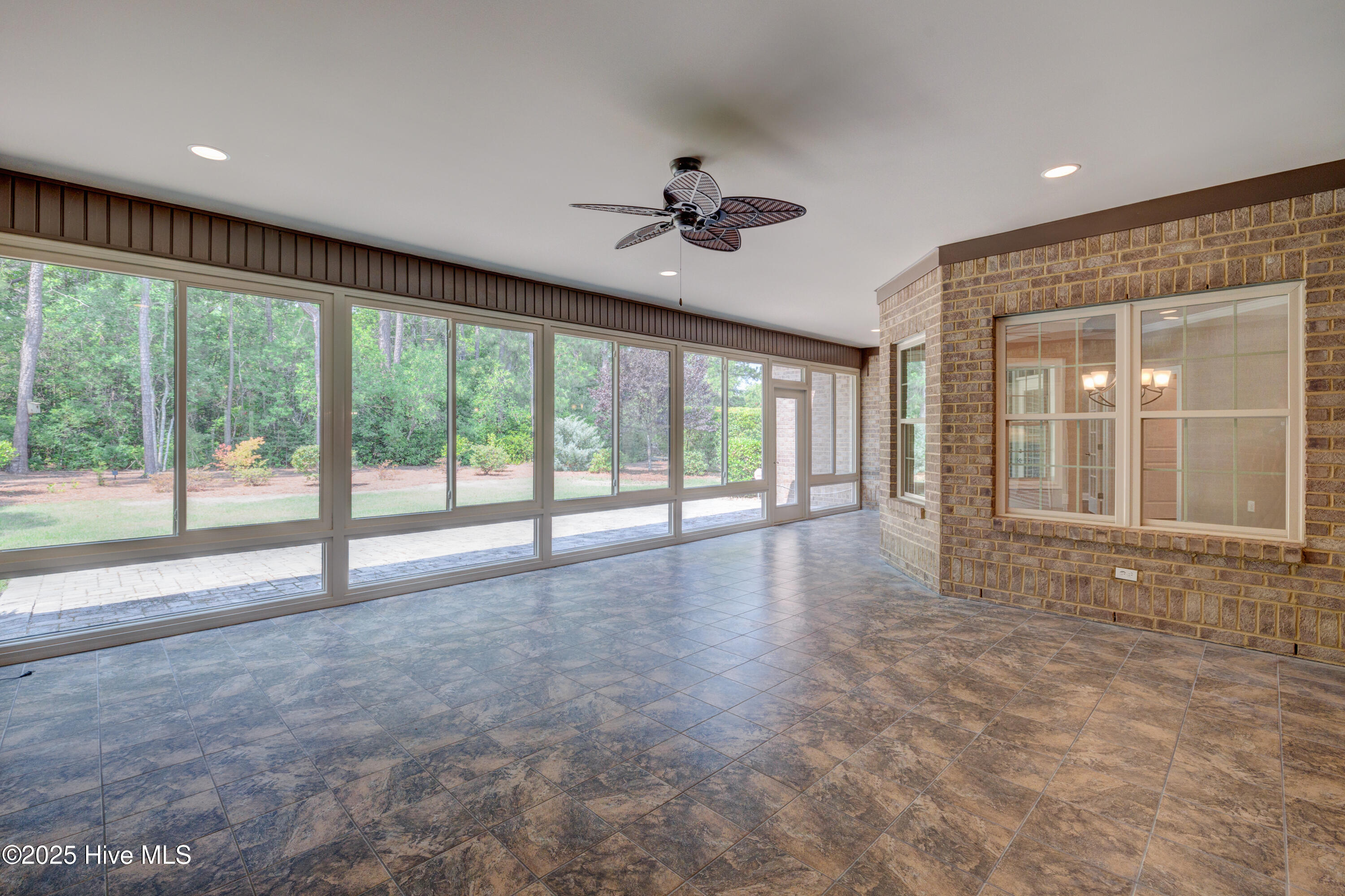 6003 Mount Carmel Parke