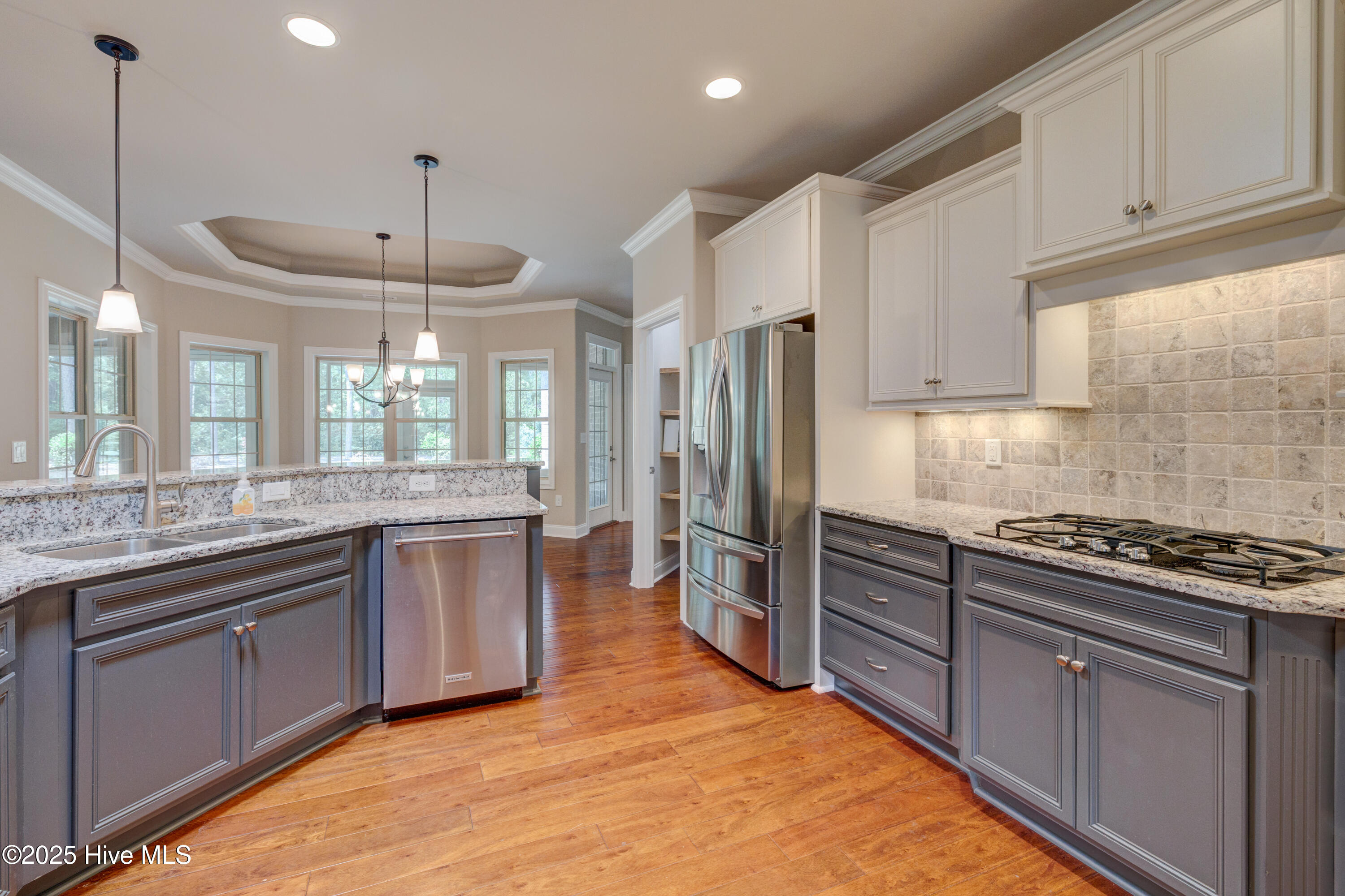 6003 Mount Carmel Parke
