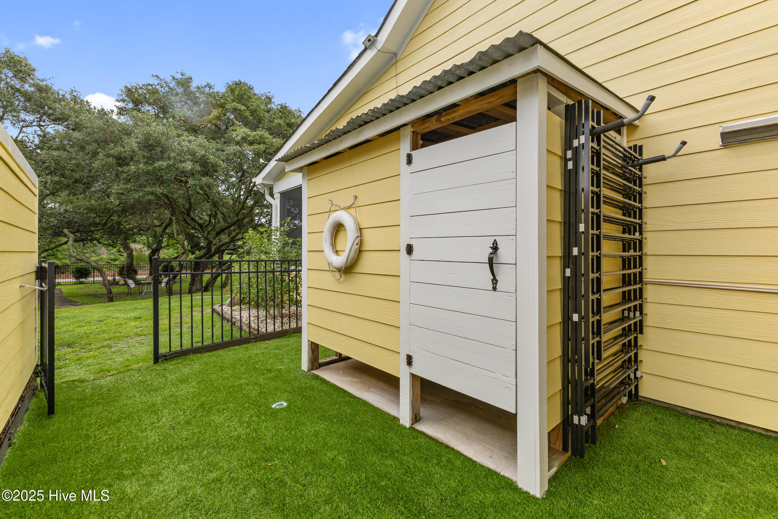 6005 Otter Tail Trail