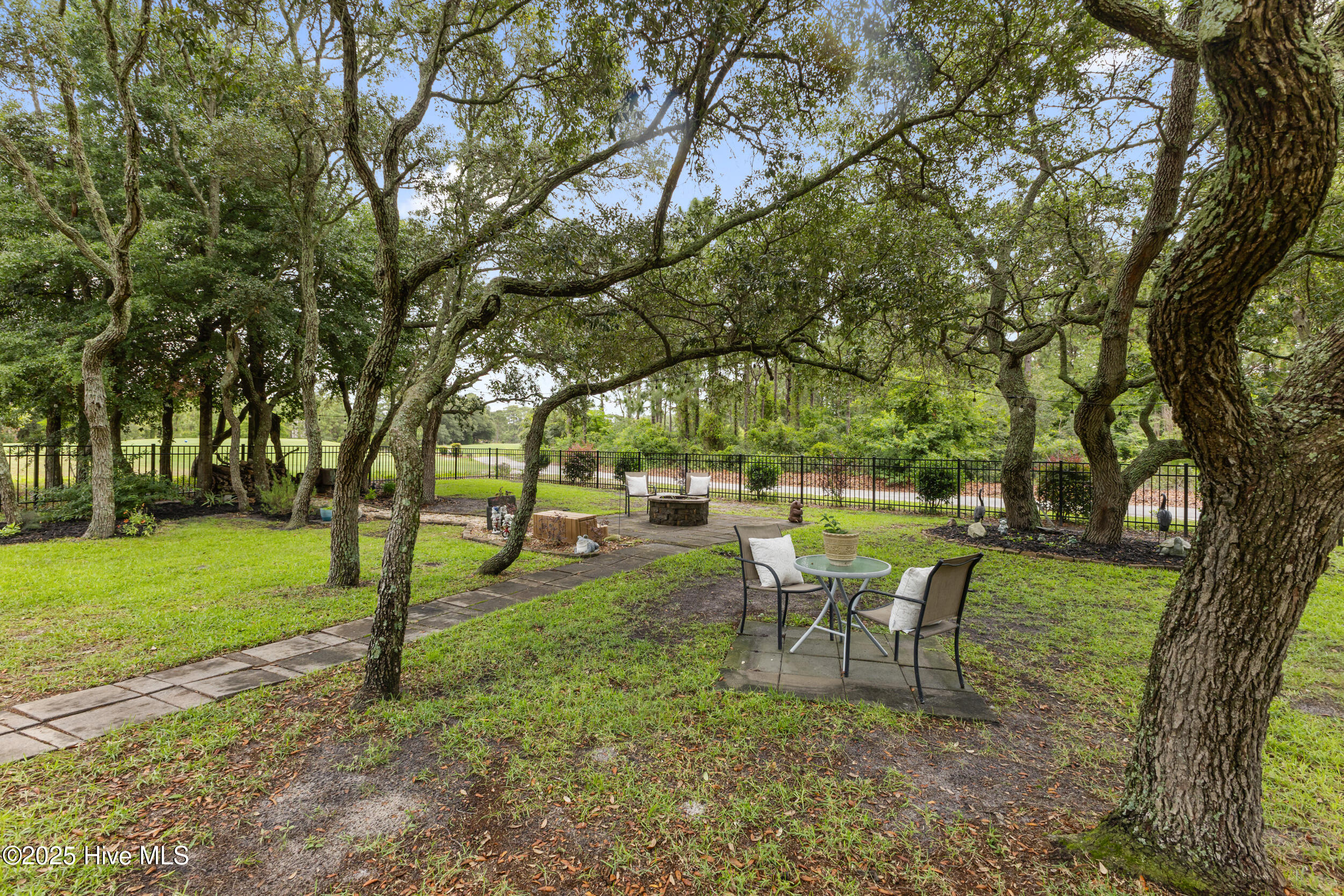 6005 Otter Tail Trail