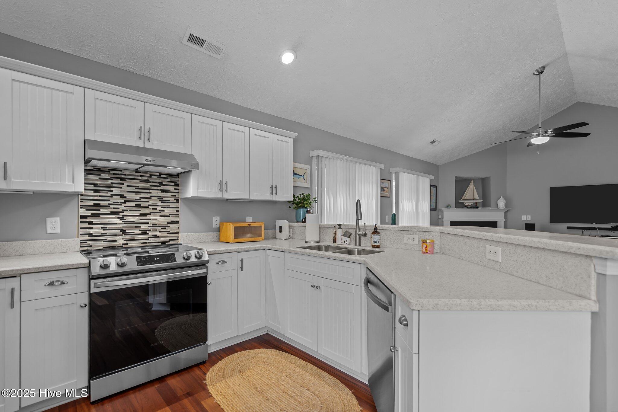 8122 Bahia Honda Drive