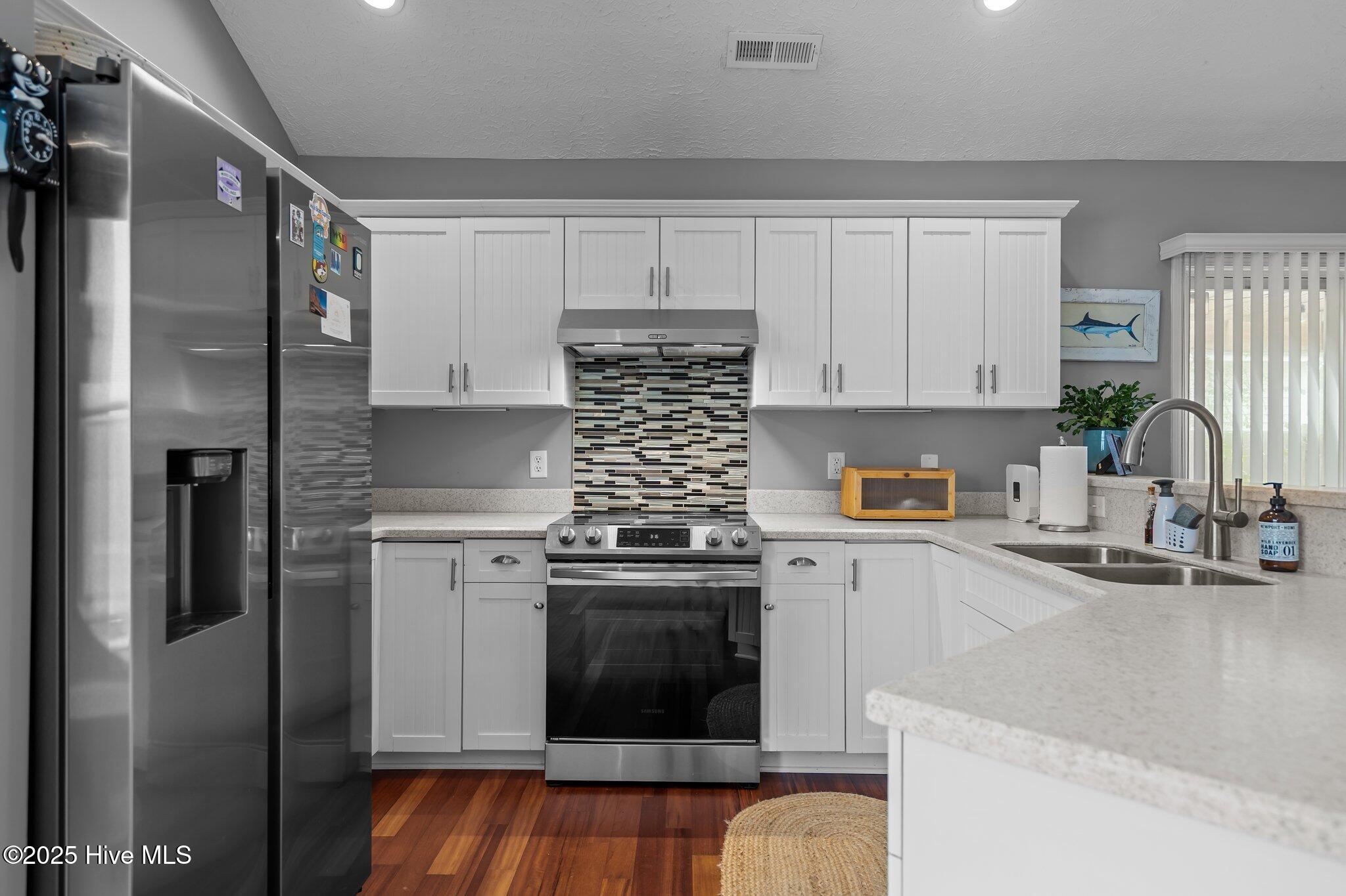 8122 Bahia Honda Drive