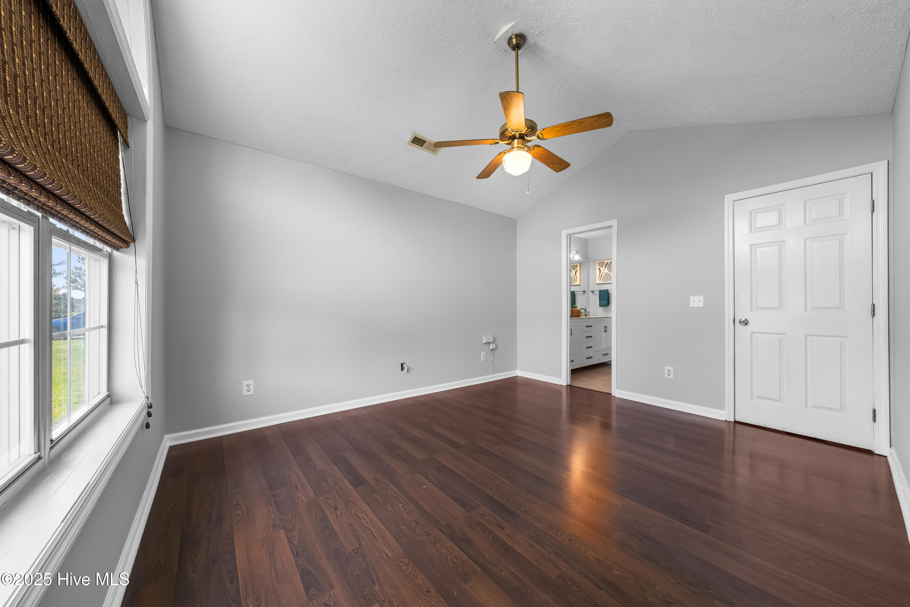 2418 Bradfield Court