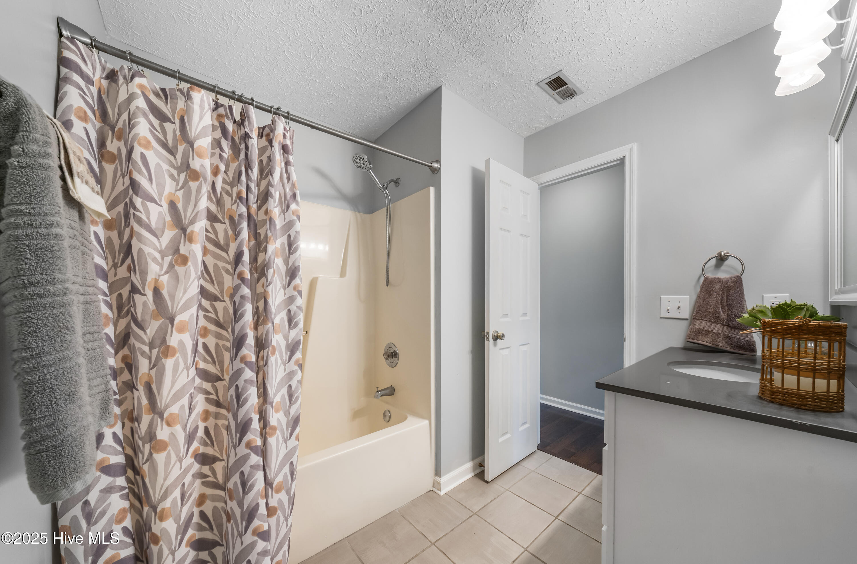 2418 Bradfield Court