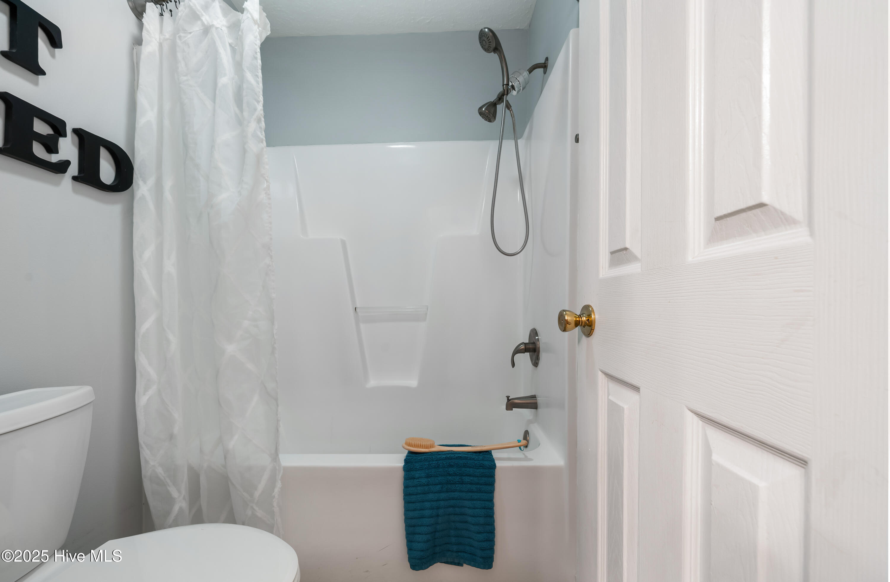 2418 Bradfield Court