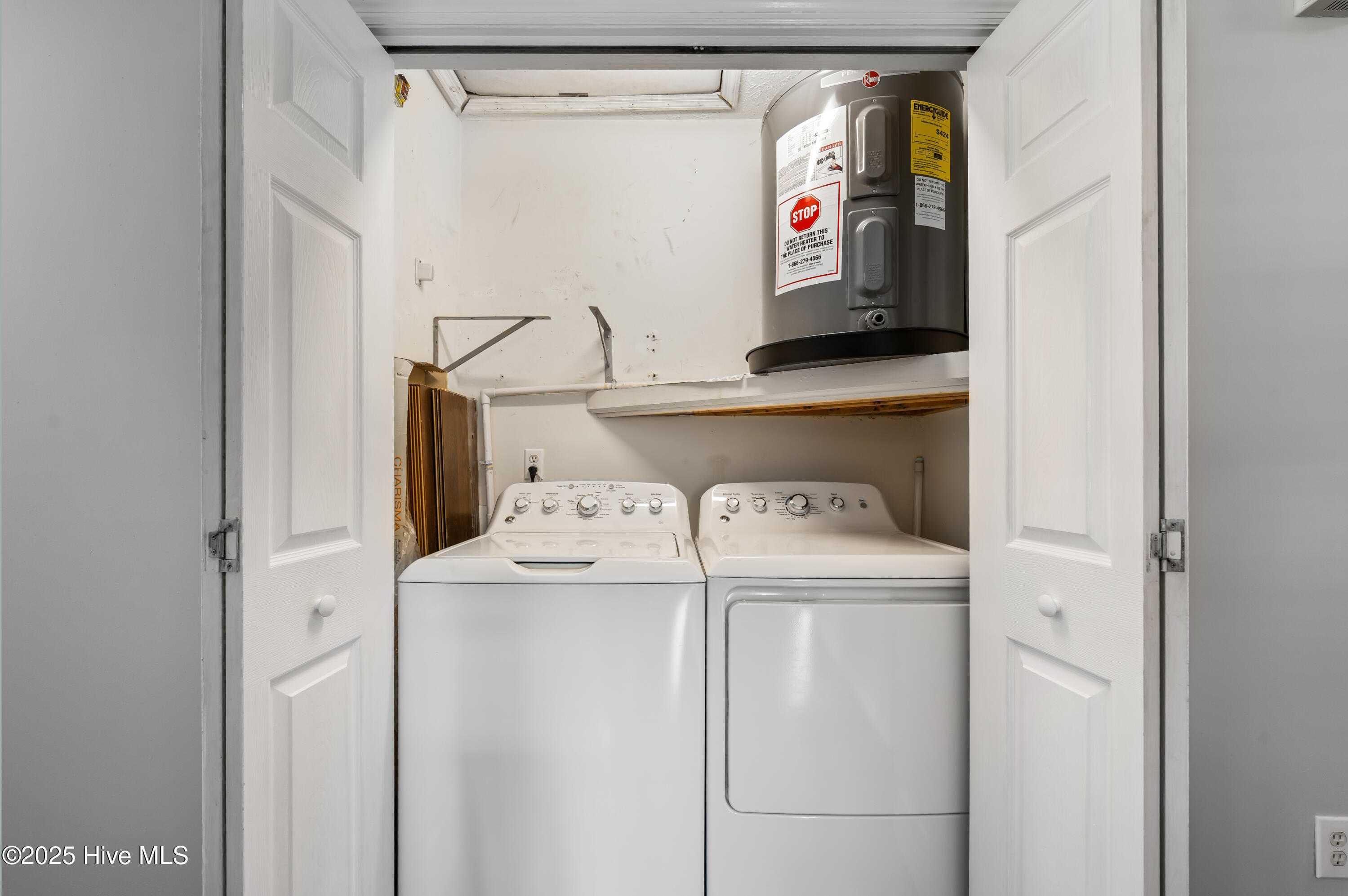 2418 Bradfield Court