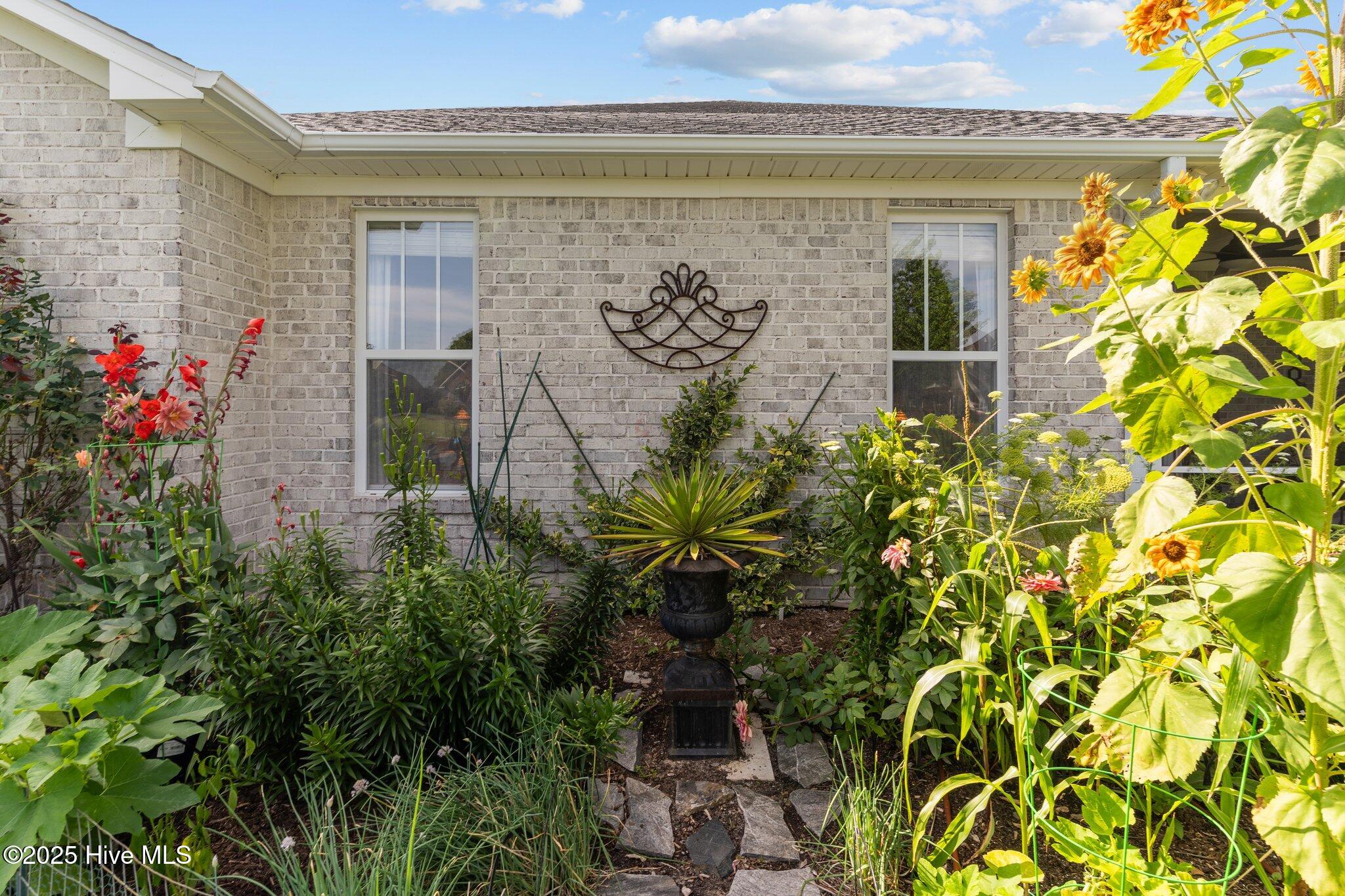 1128 Veranda Court