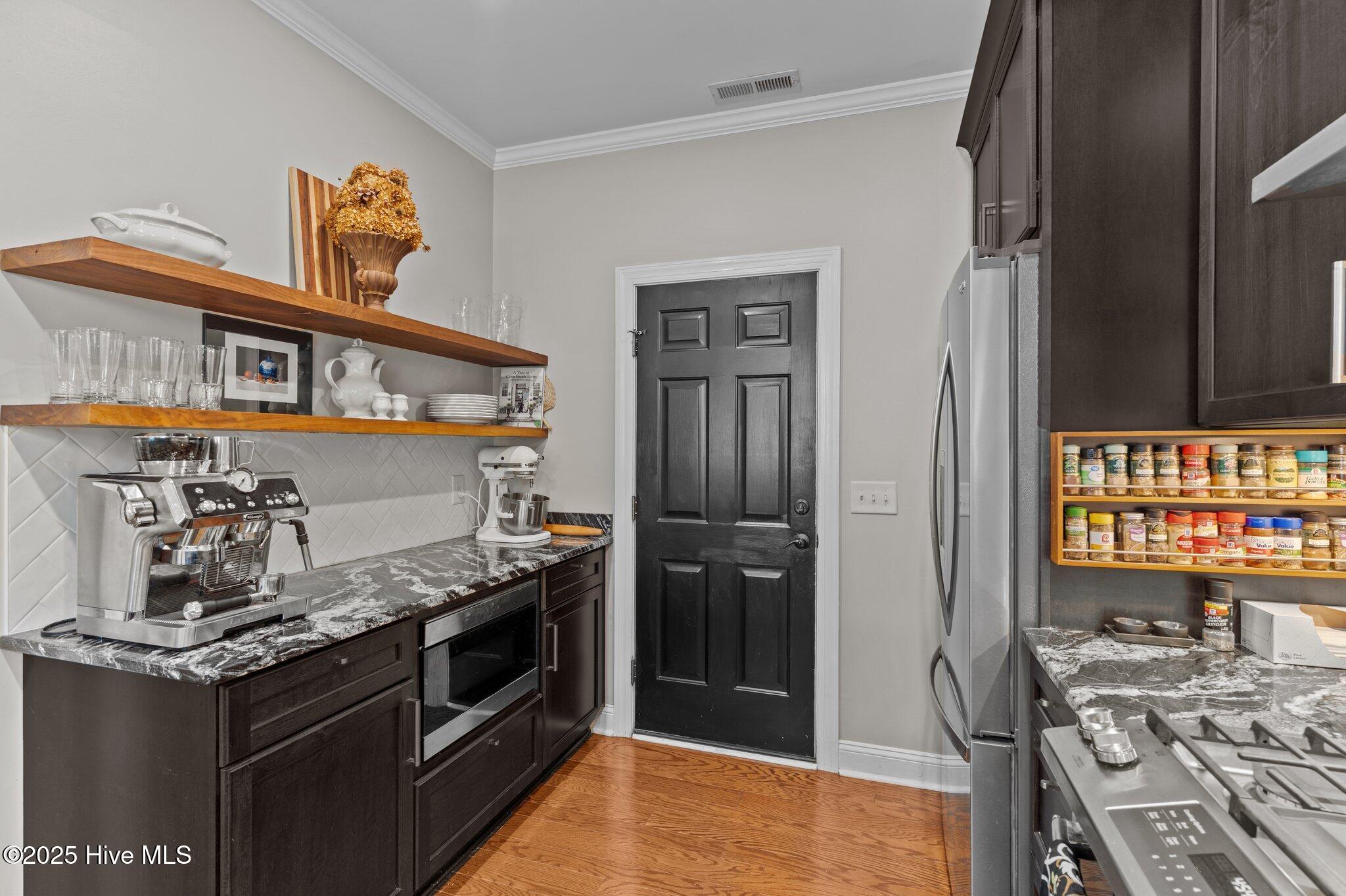 1128 Veranda Court