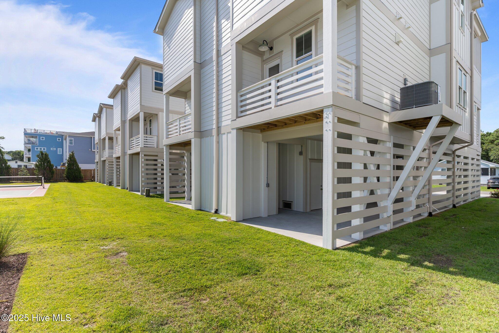 207 Spartanburg Avenue, 2