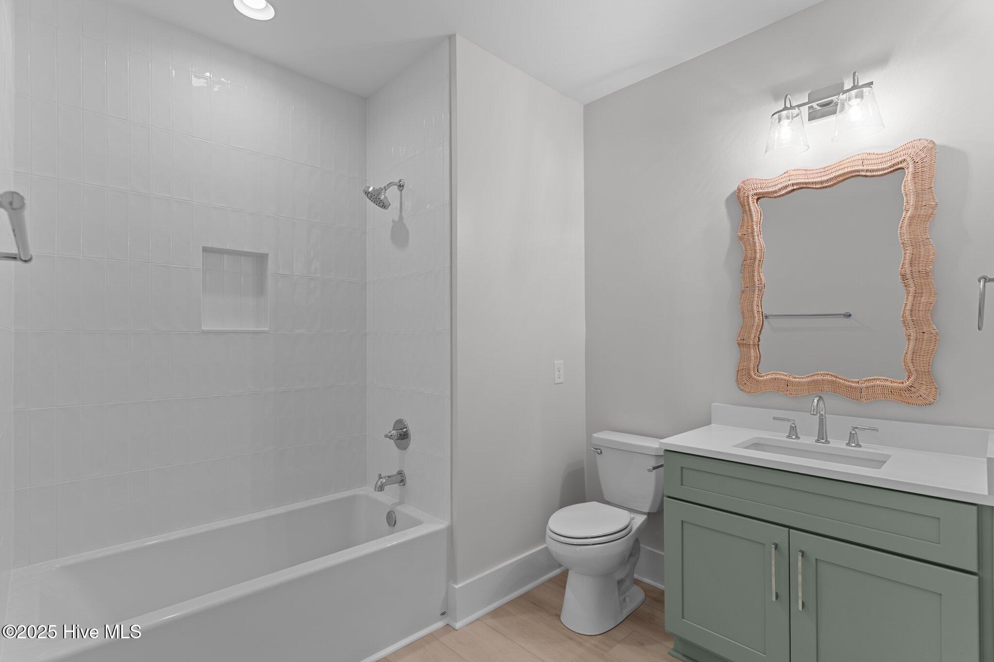 207 Spartanburg Avenue, 2