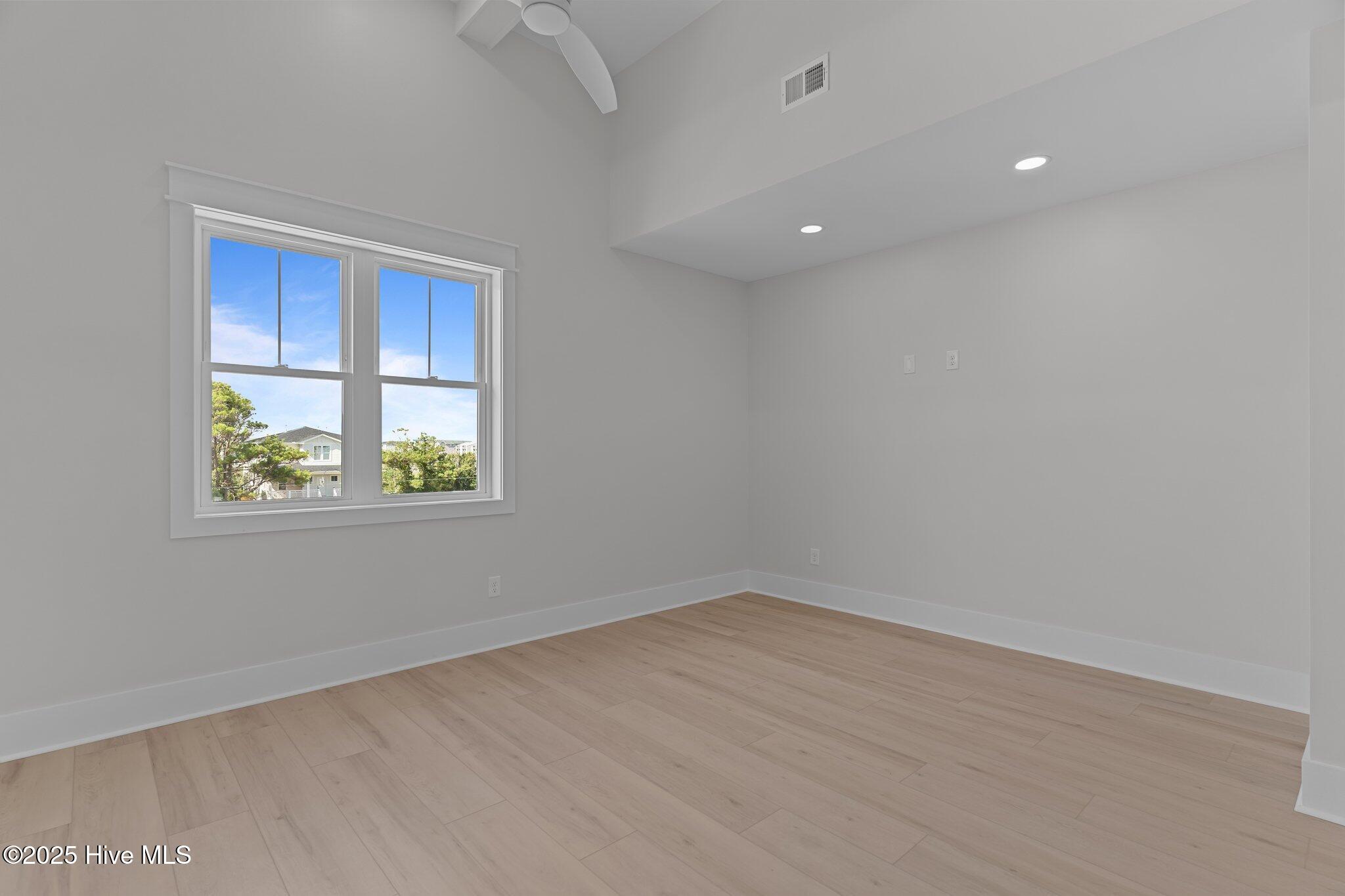 207 Spartanburg Avenue, 2