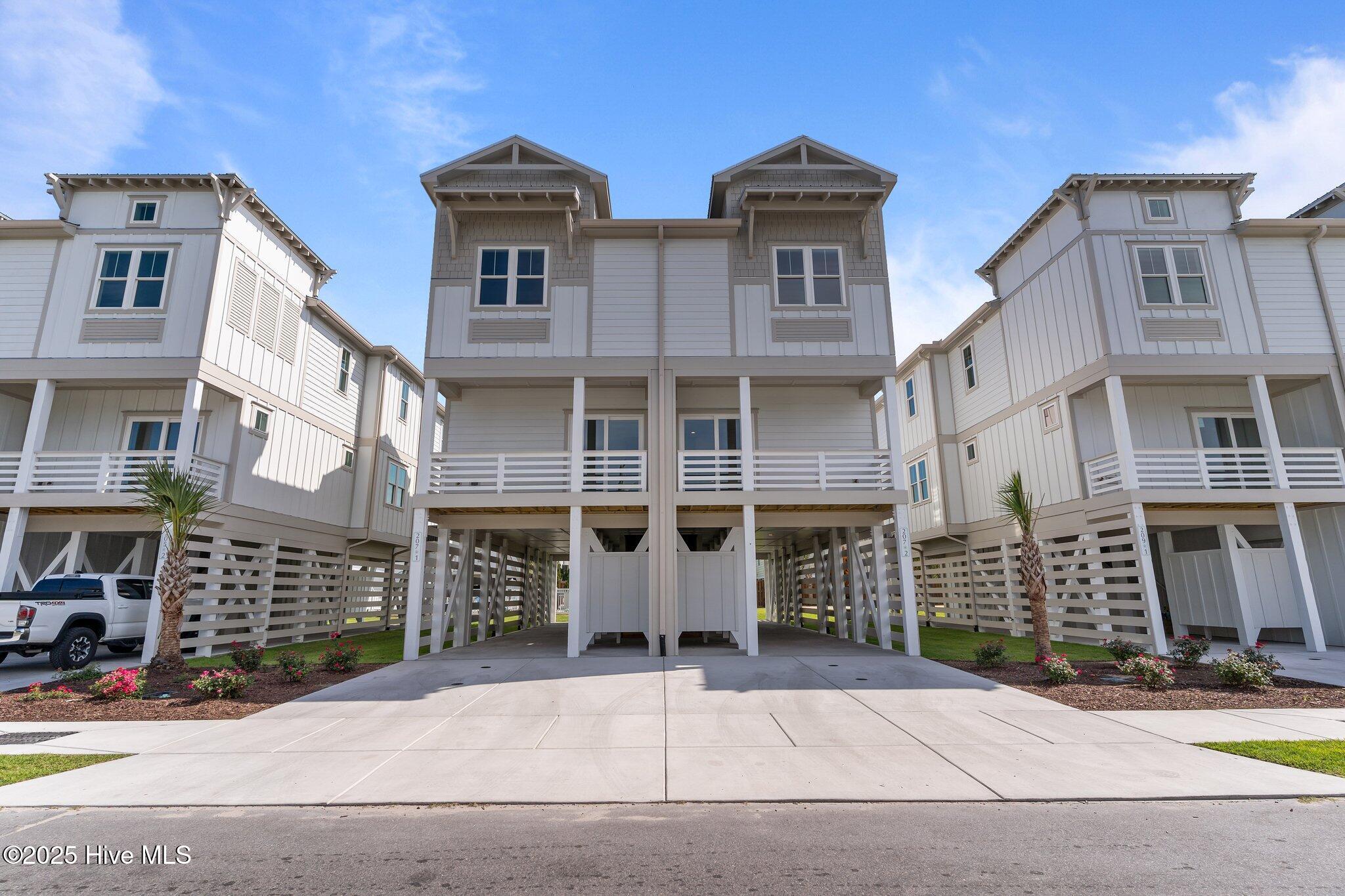 207 Spartanburg Avenue, 2