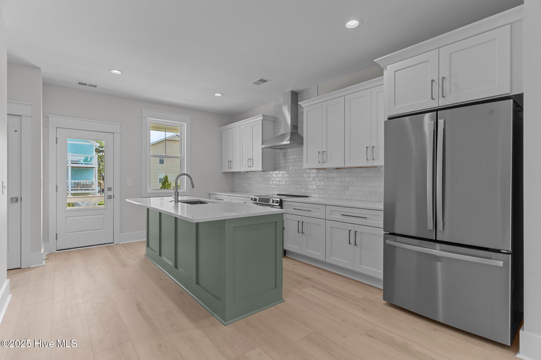 207 Spartanburg Avenue, 2