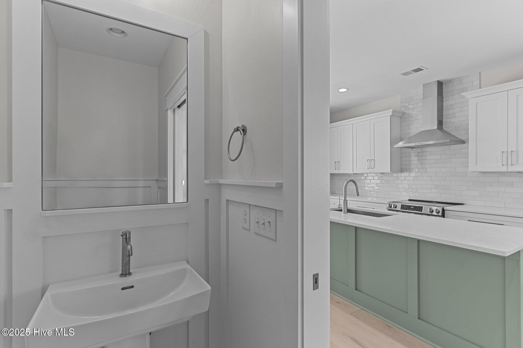 207 Spartanburg Avenue, 2