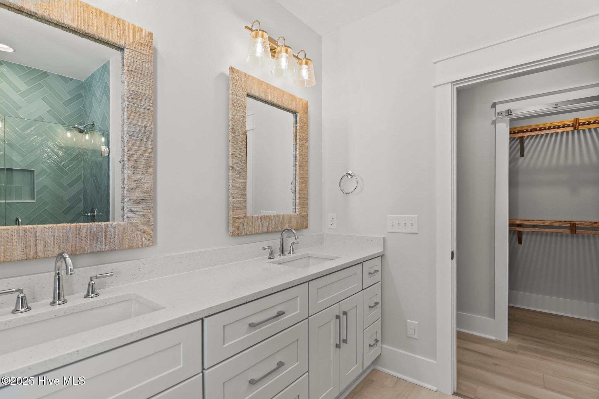 207 Spartanburg Avenue, 1