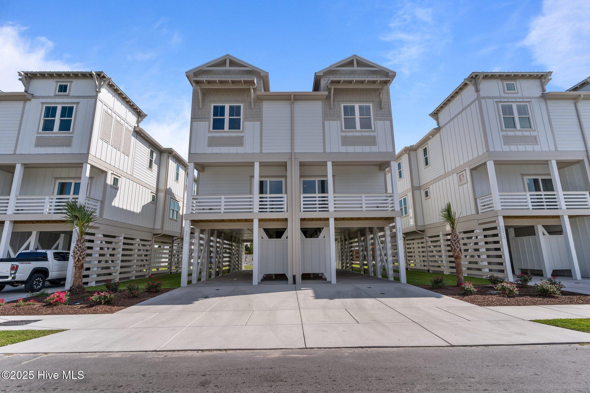 207 Spartanburg Avenue, 1