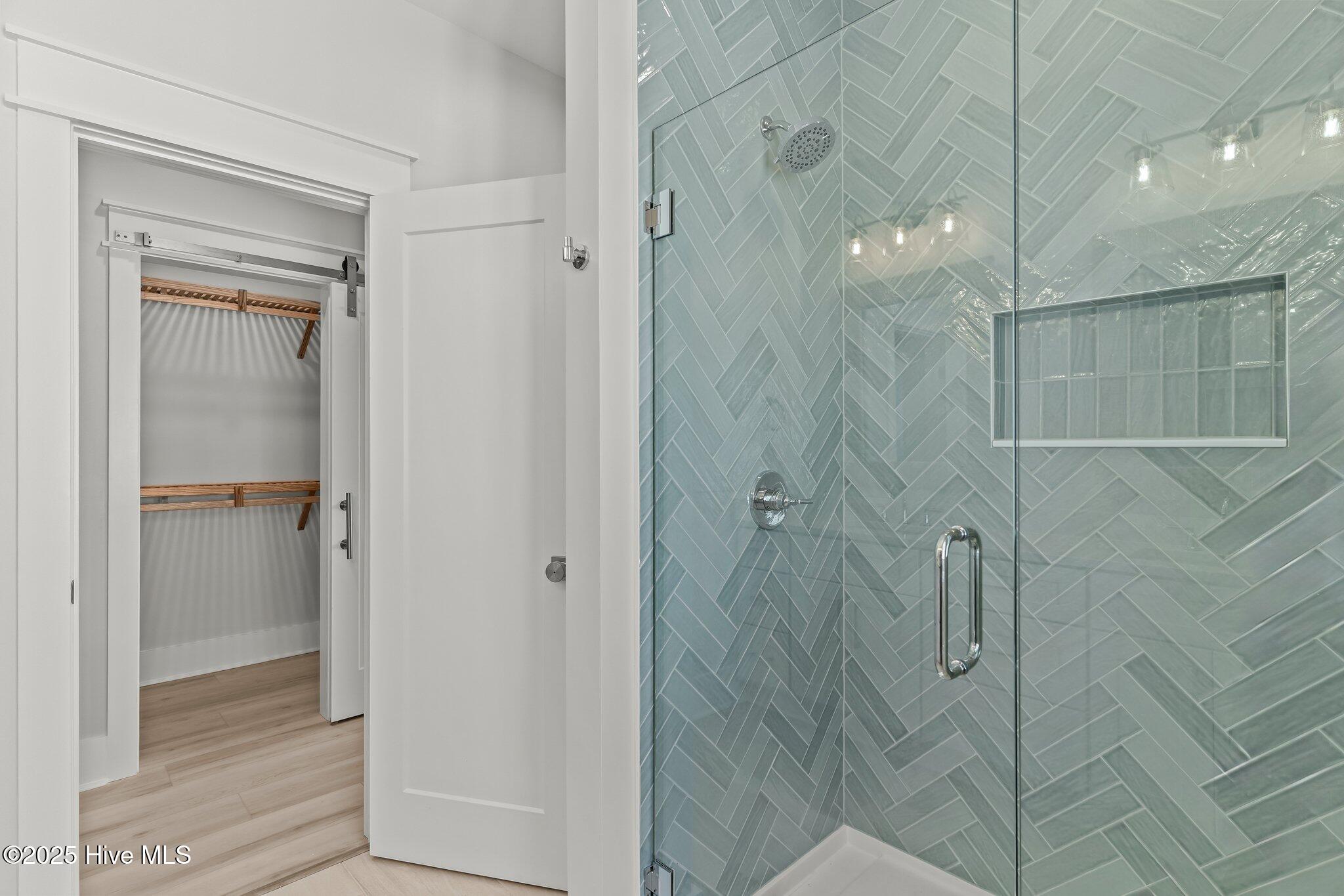 207 Spartanburg Avenue, 1