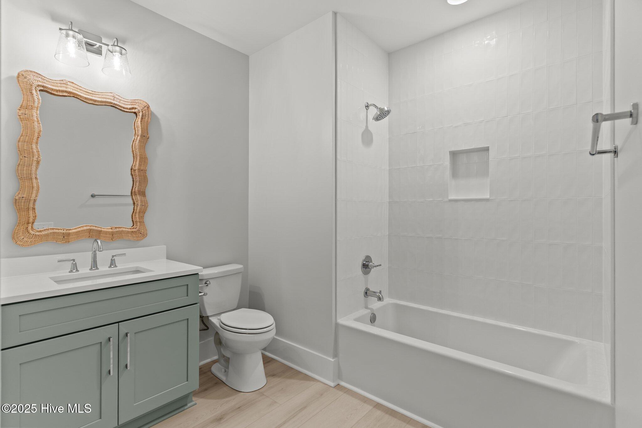 207 Spartanburg Avenue, 1