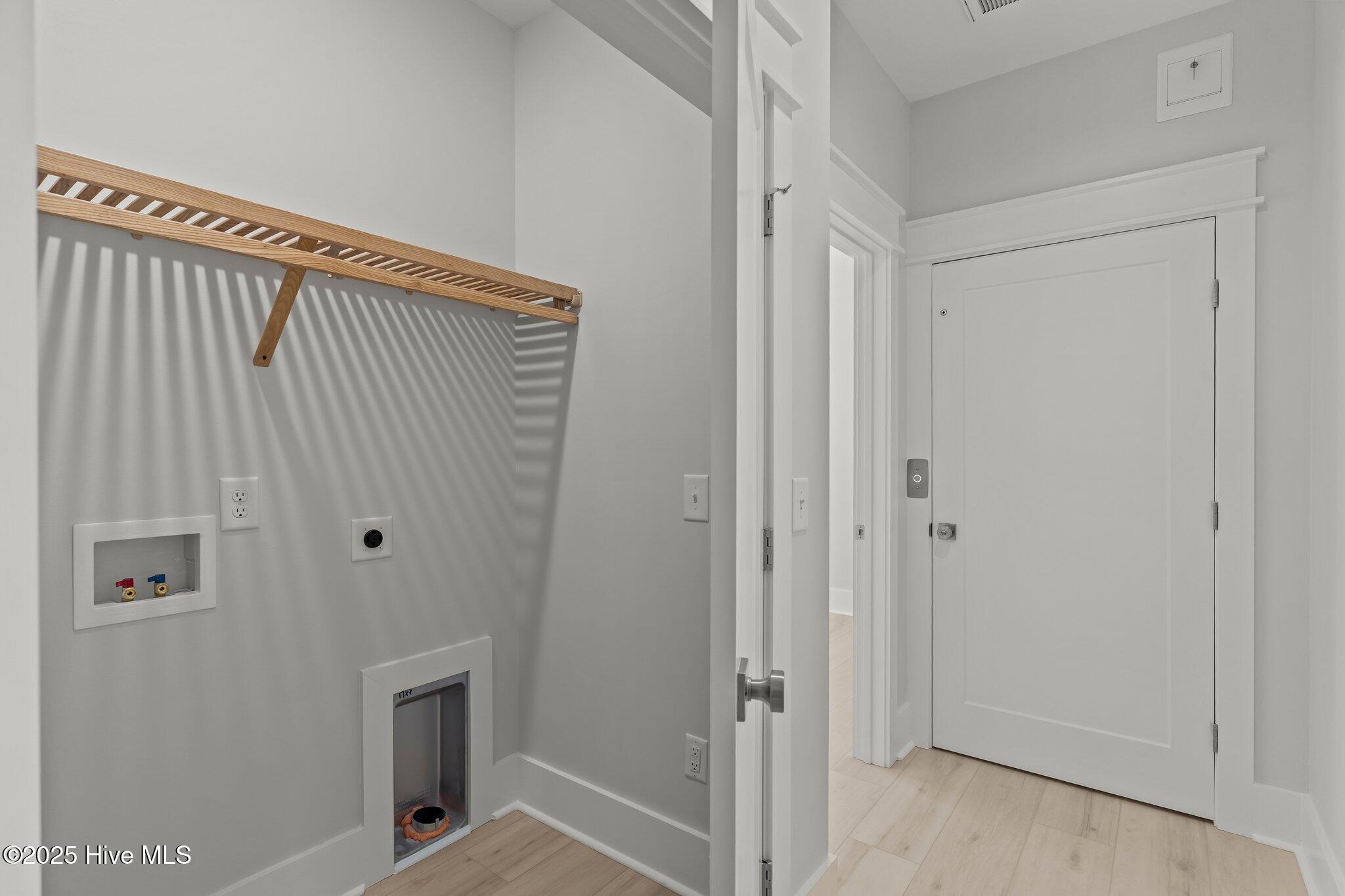 207 Spartanburg Avenue, 1