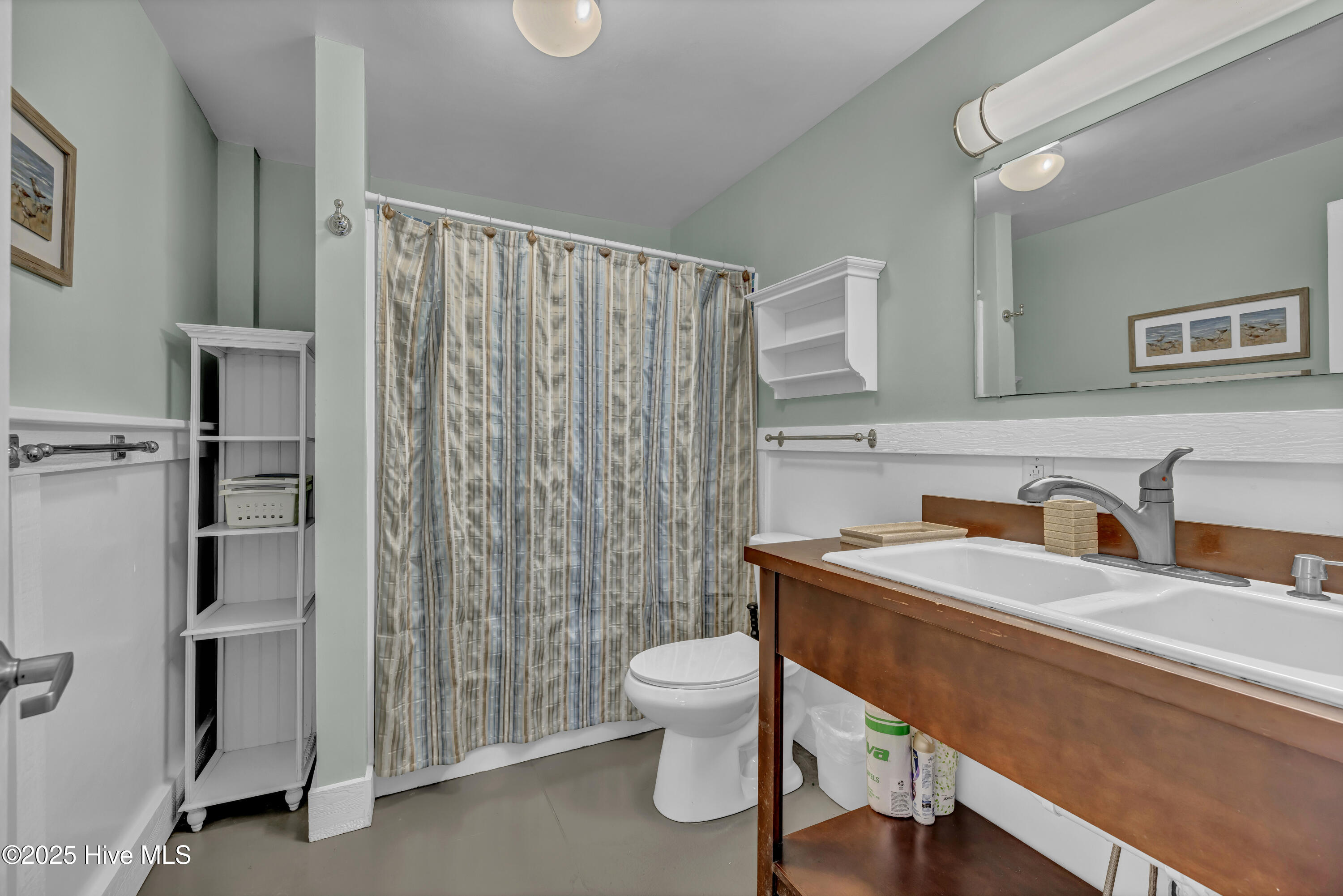 18 Sandpiper Street A