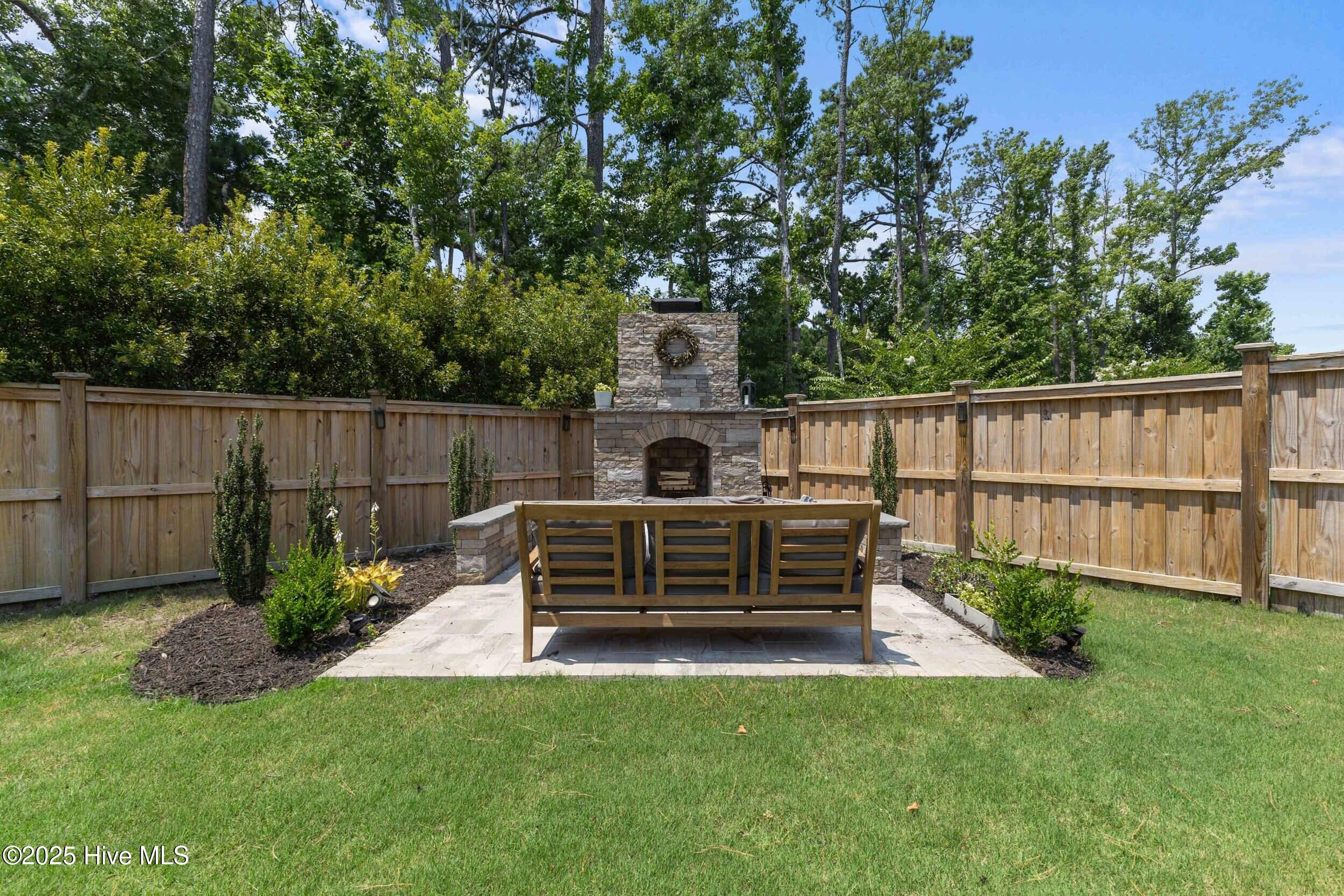 1112 Winged Seed Way