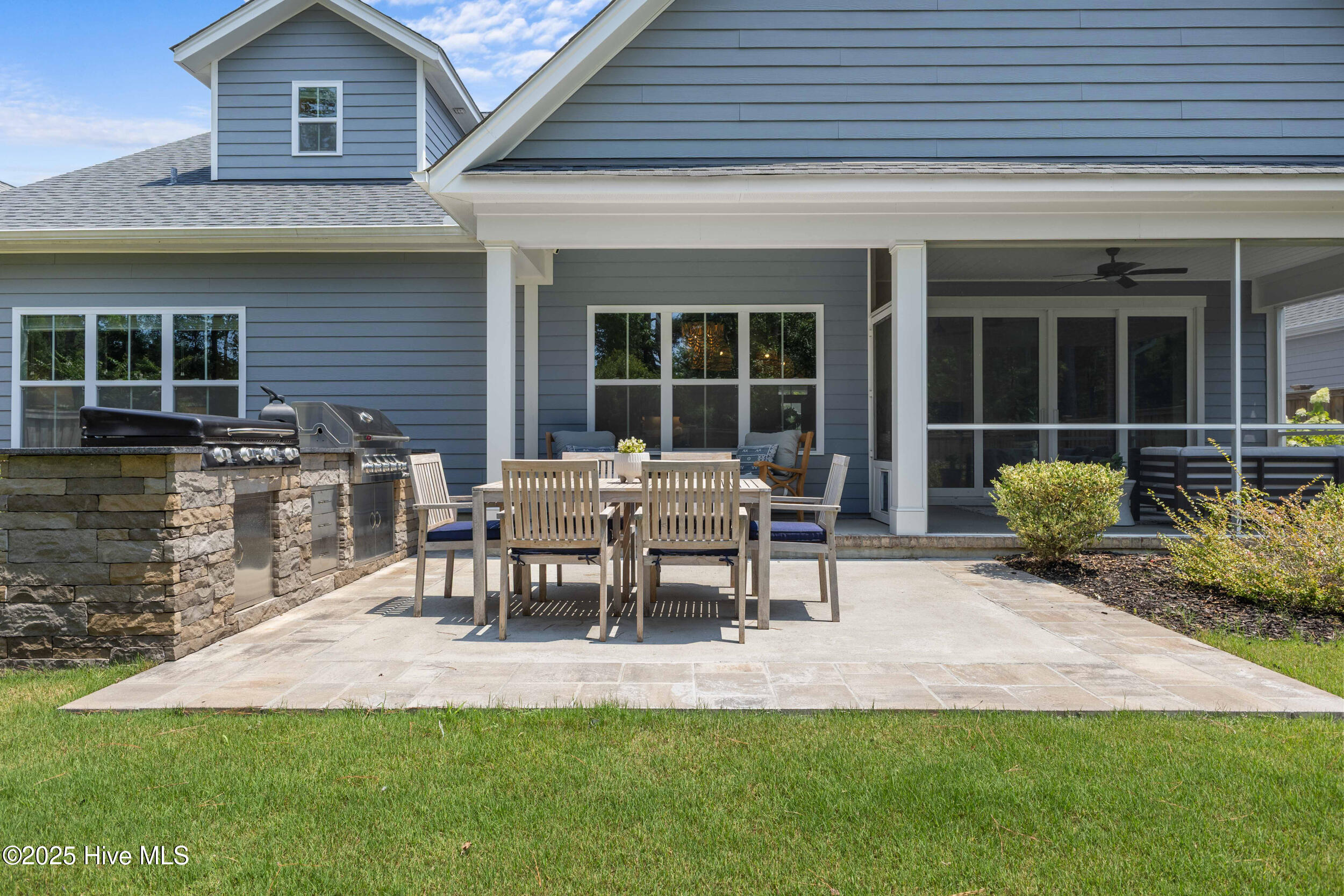 1112 Winged Seed Way