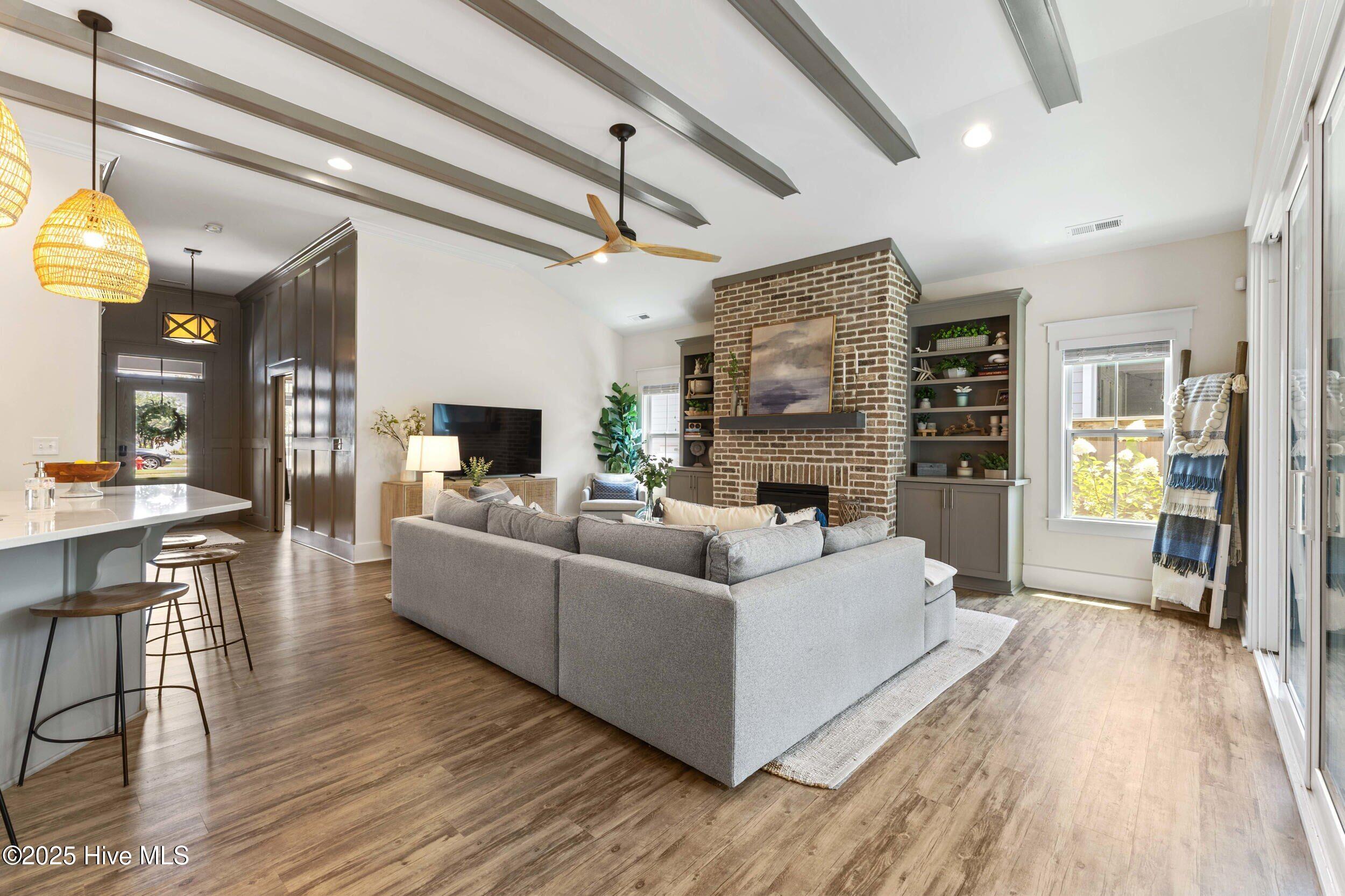 1112 Winged Seed Way