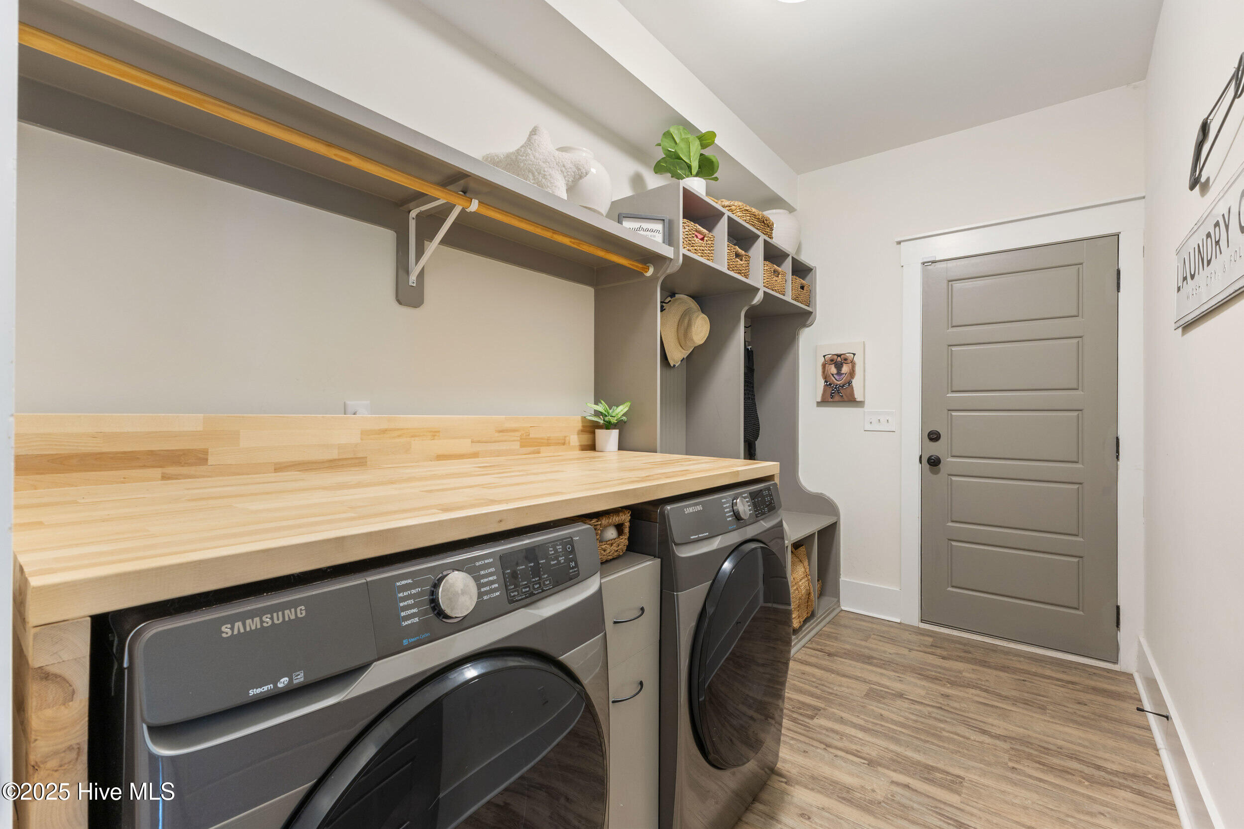 1112 Winged Seed Way