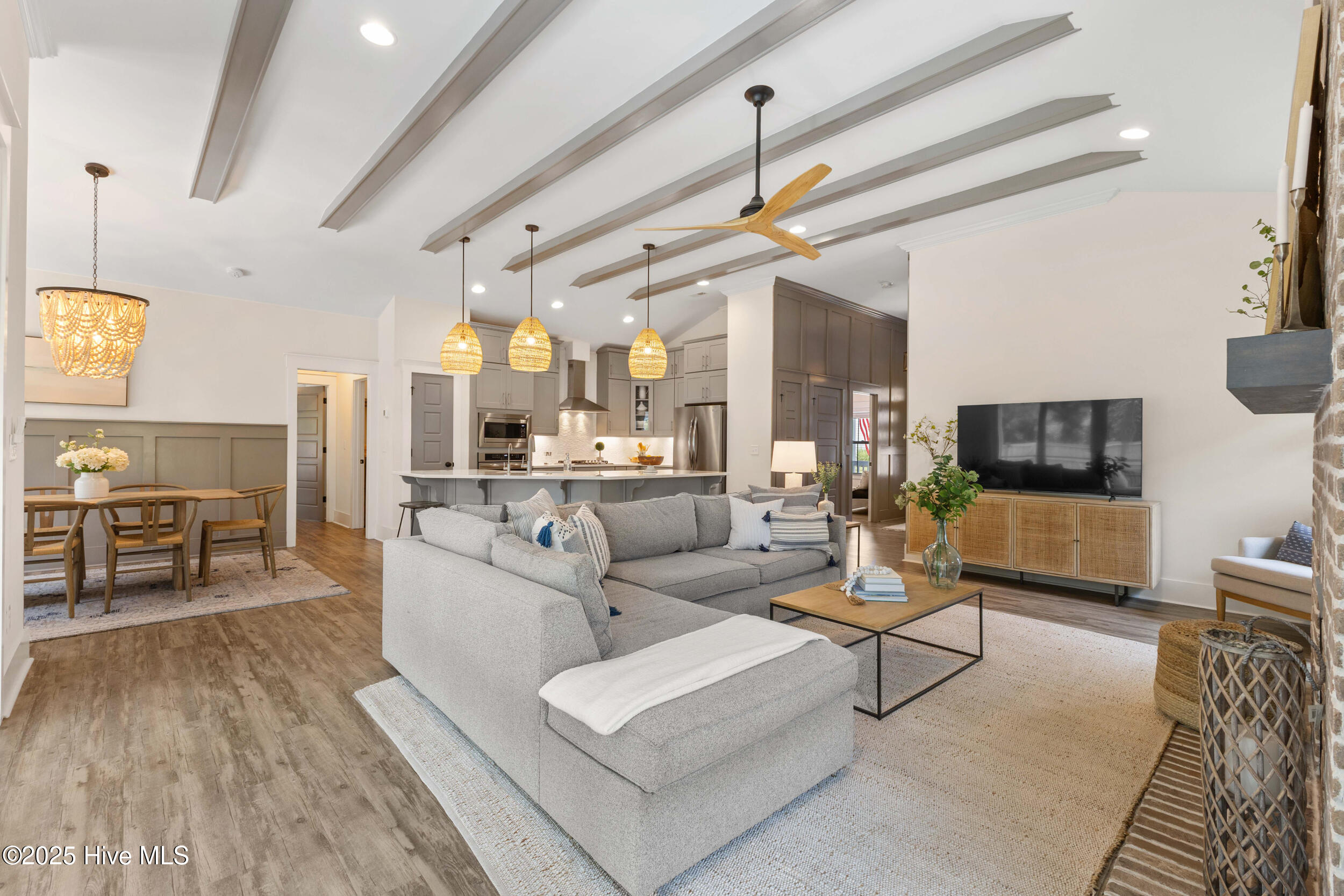 1112 Winged Seed Way