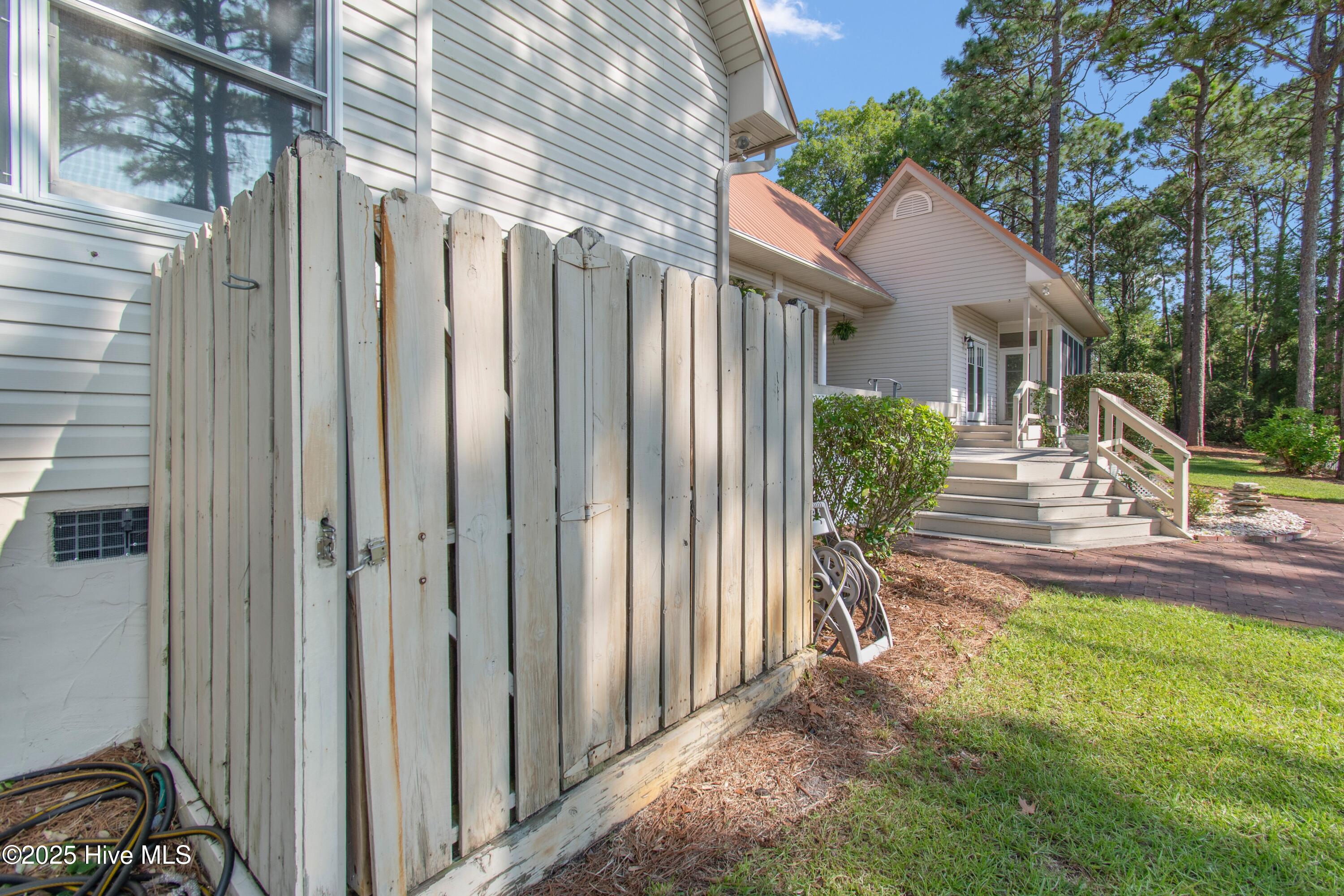 930 Holly Point Road