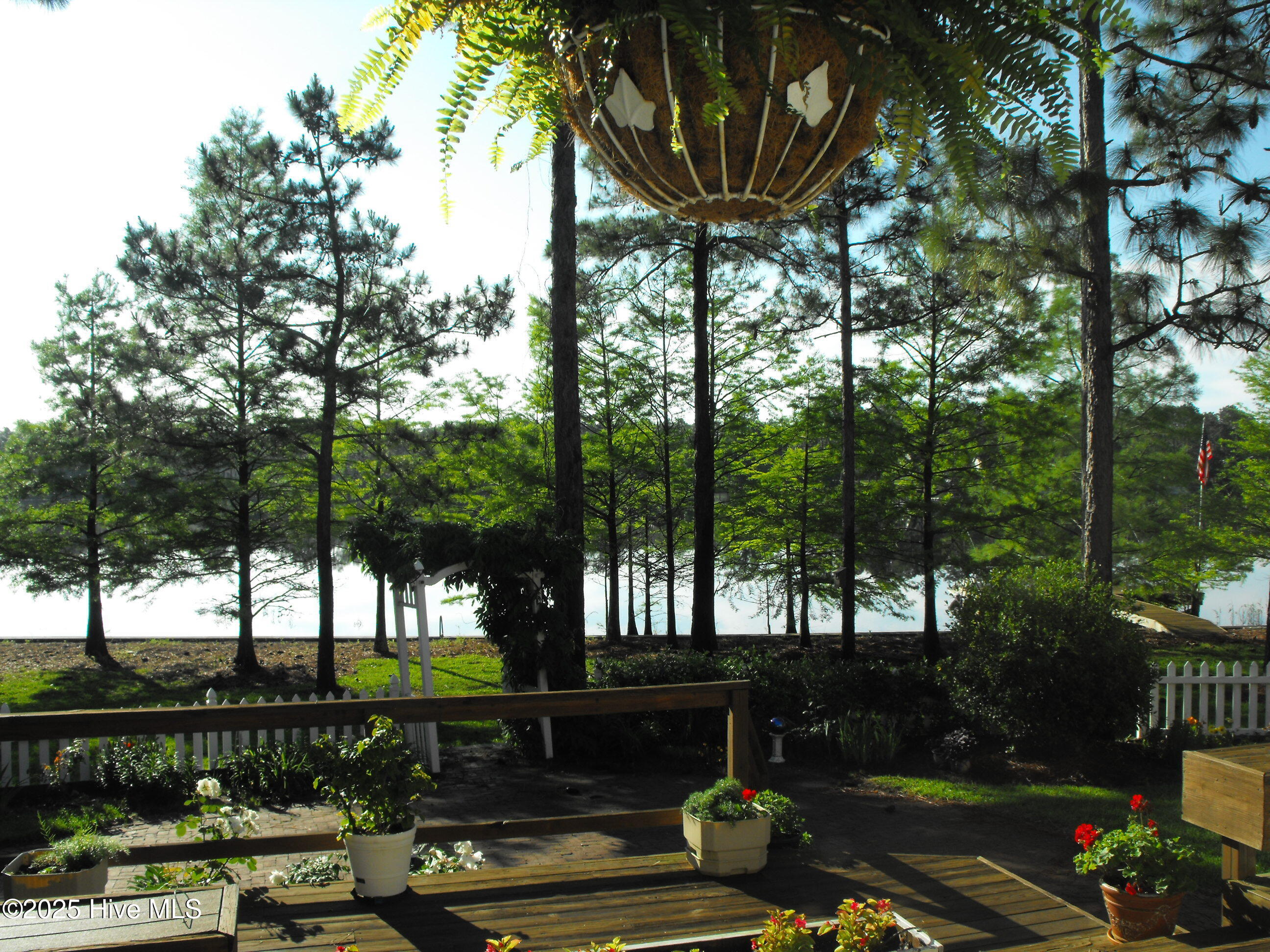 930 Holly Point Road