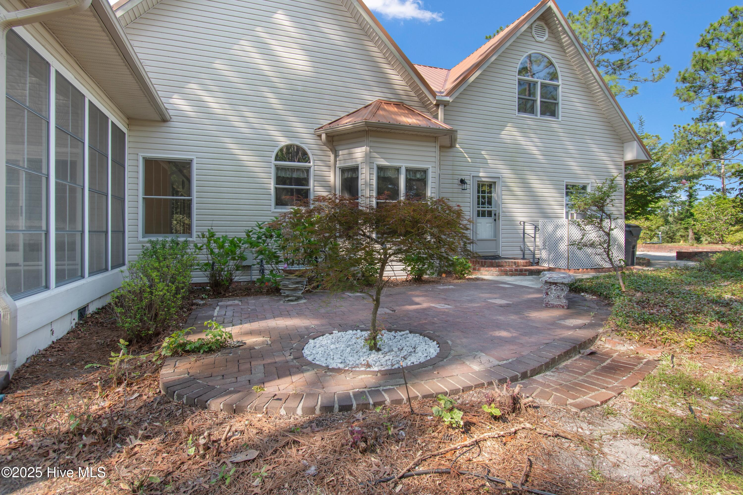 930 Holly Point Road