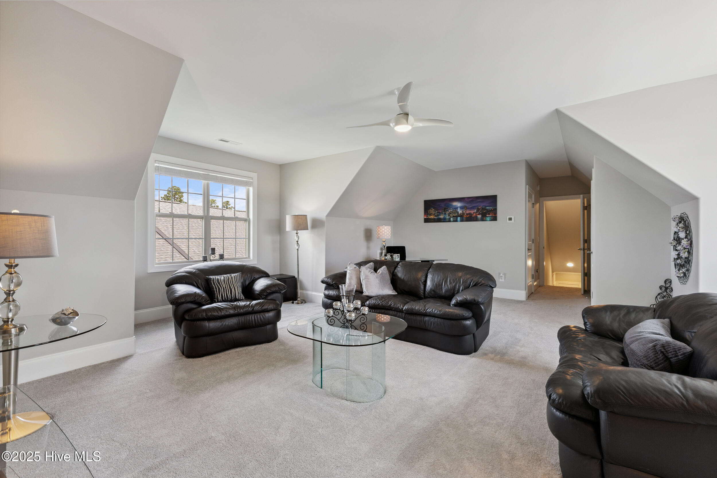 5140 Creswell Drive