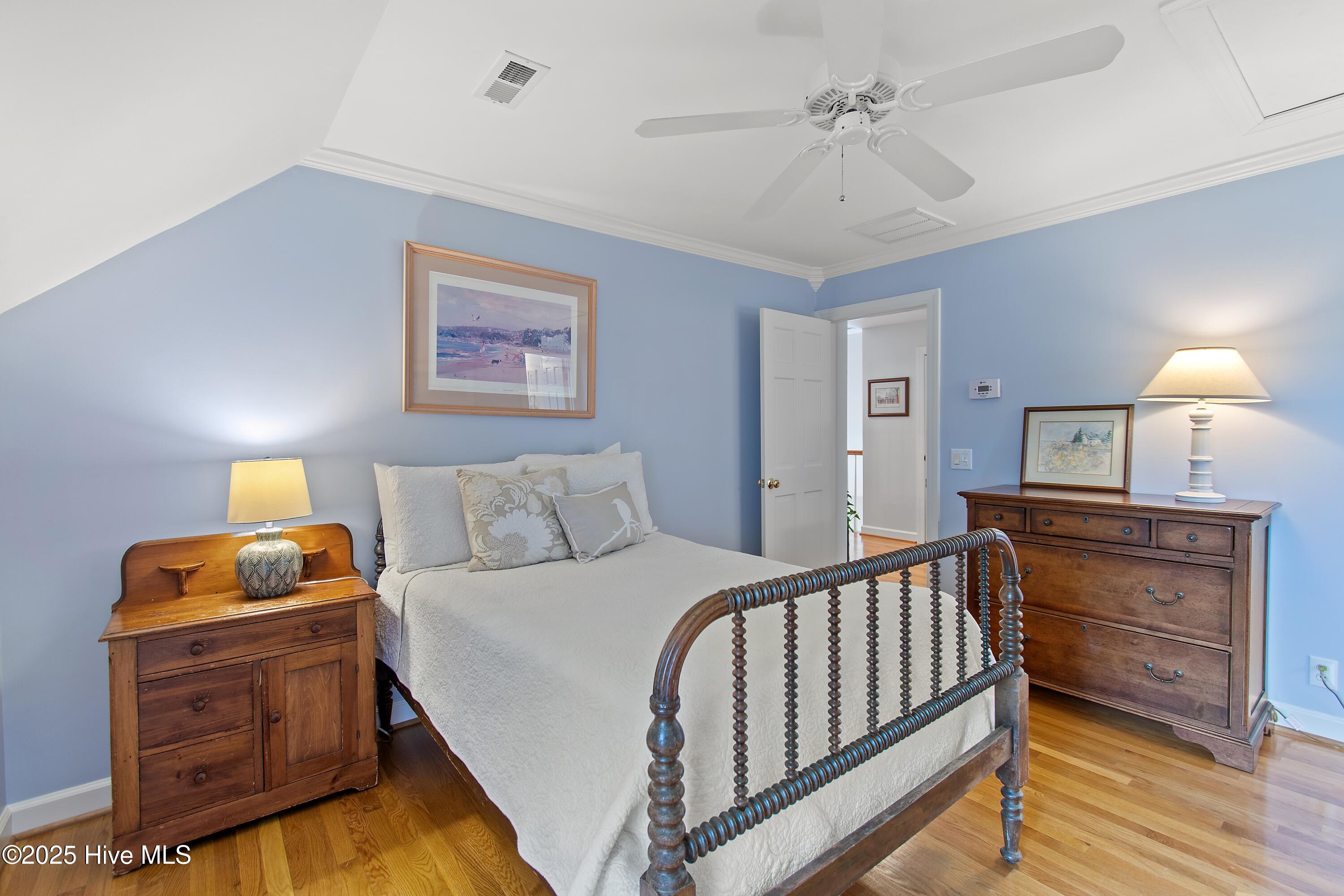 2911 Trailwood Drive SE