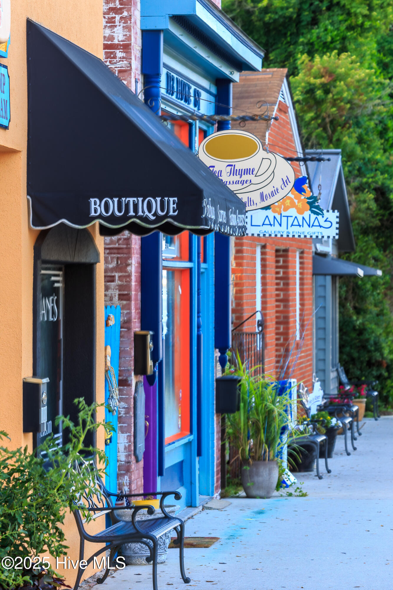 2911 Trailwood Drive SE