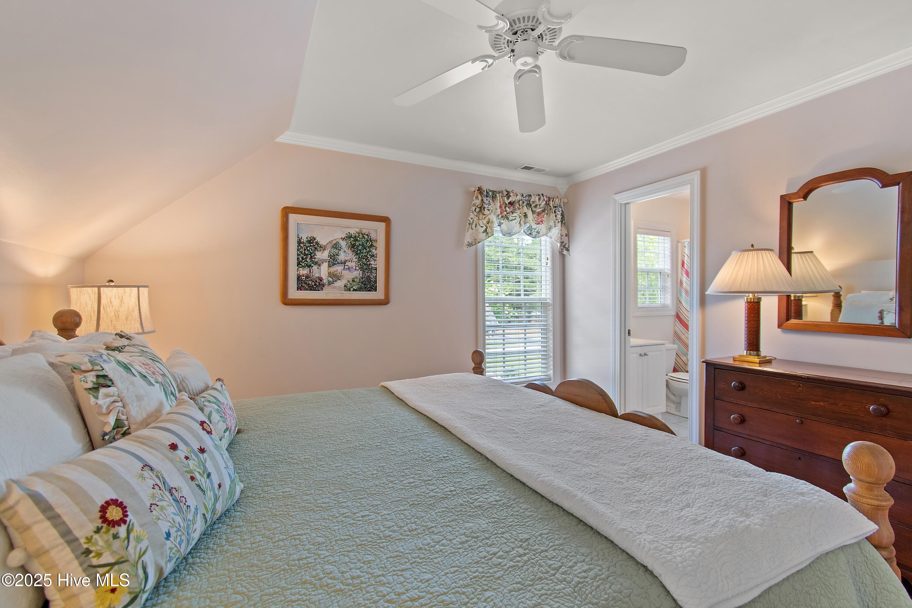 2911 Trailwood Drive SE