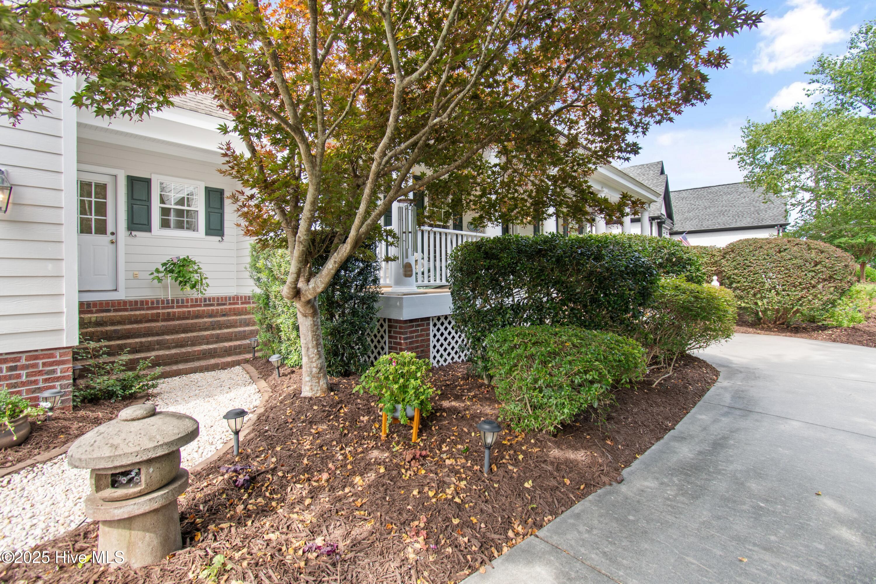 2911 Trailwood Drive SE