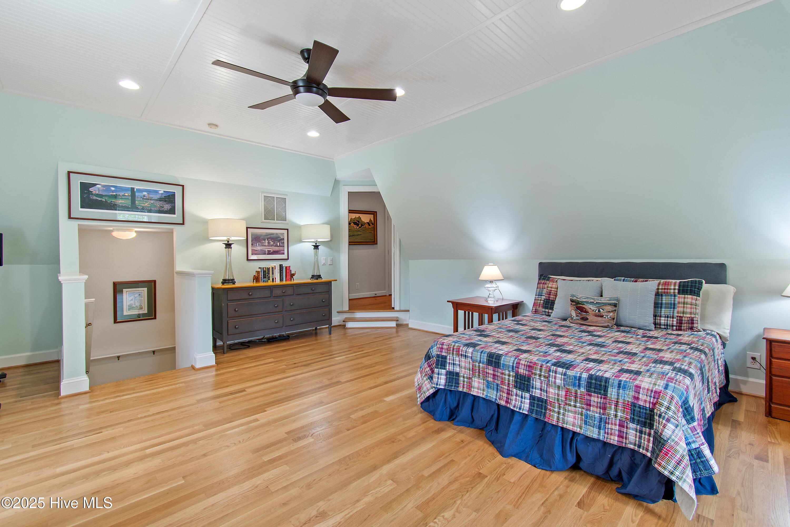 2911 Trailwood Drive SE