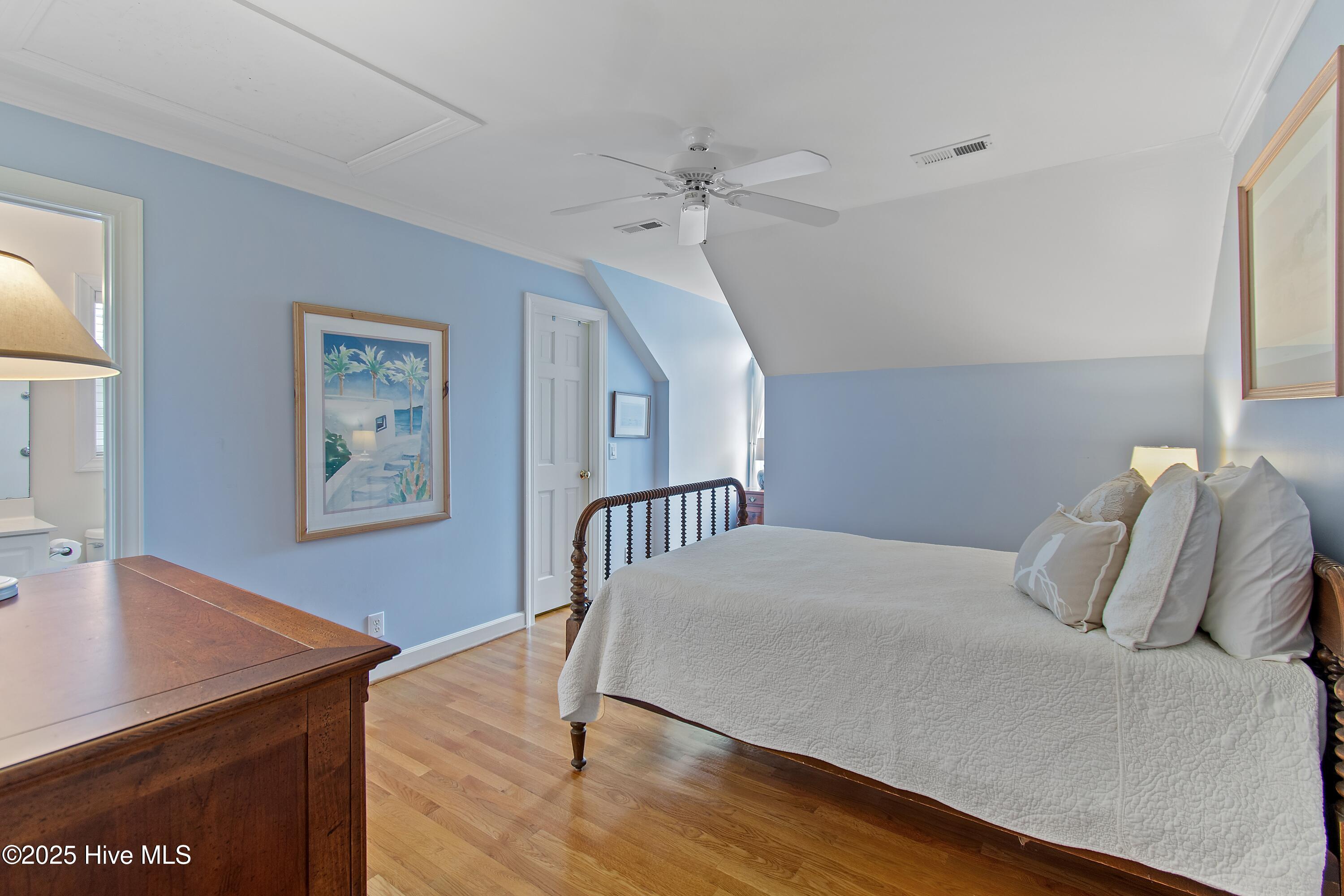 2911 Trailwood Drive SE