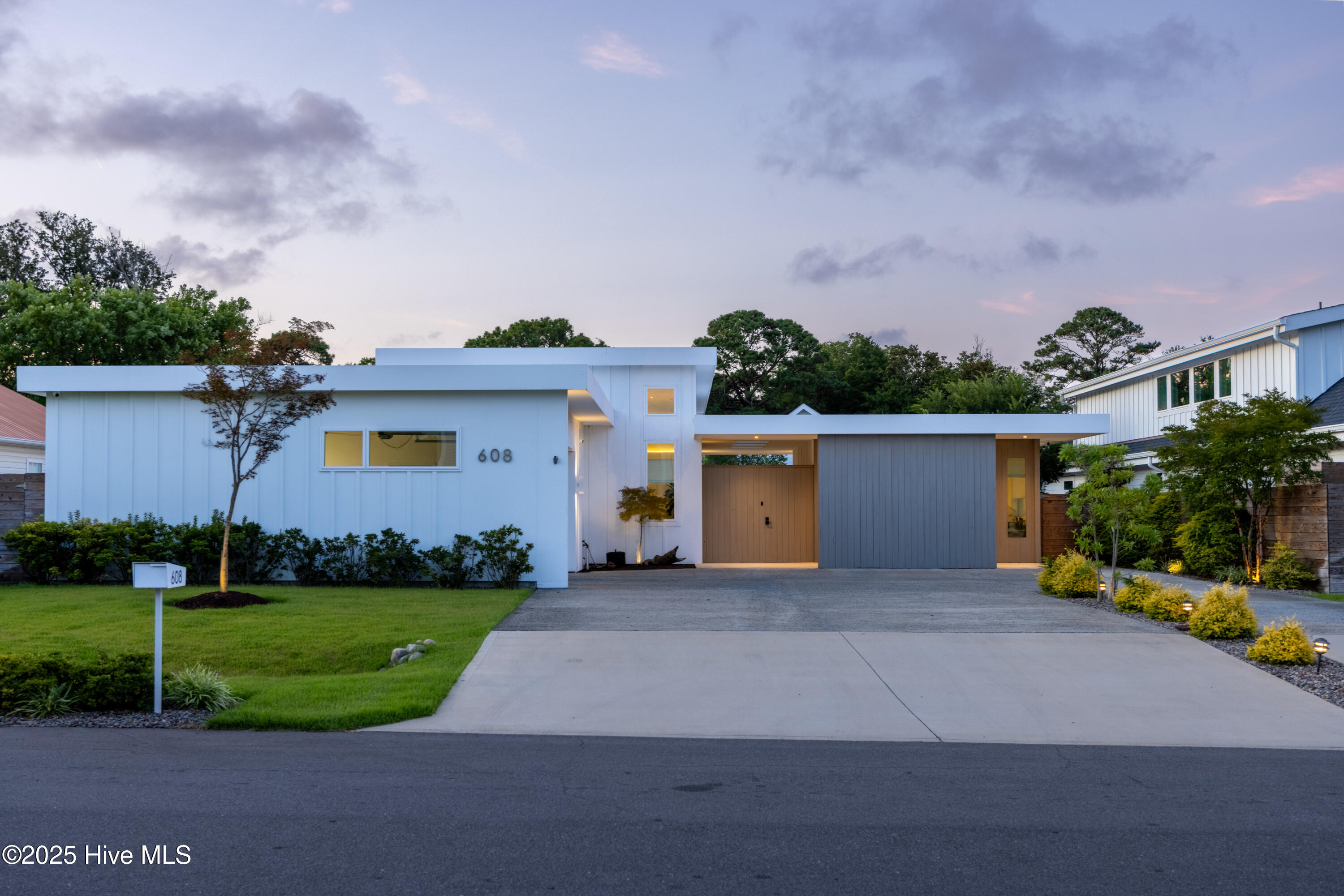 608 Raleigh Avenue